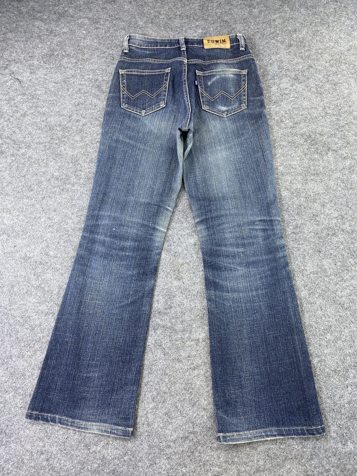 Edwin × Jean × Vintage Vintage Edwin Distressed Wash Flare Jeans - J1076 Size 26" / US 2 / IT 38 - 6 Thumbnail