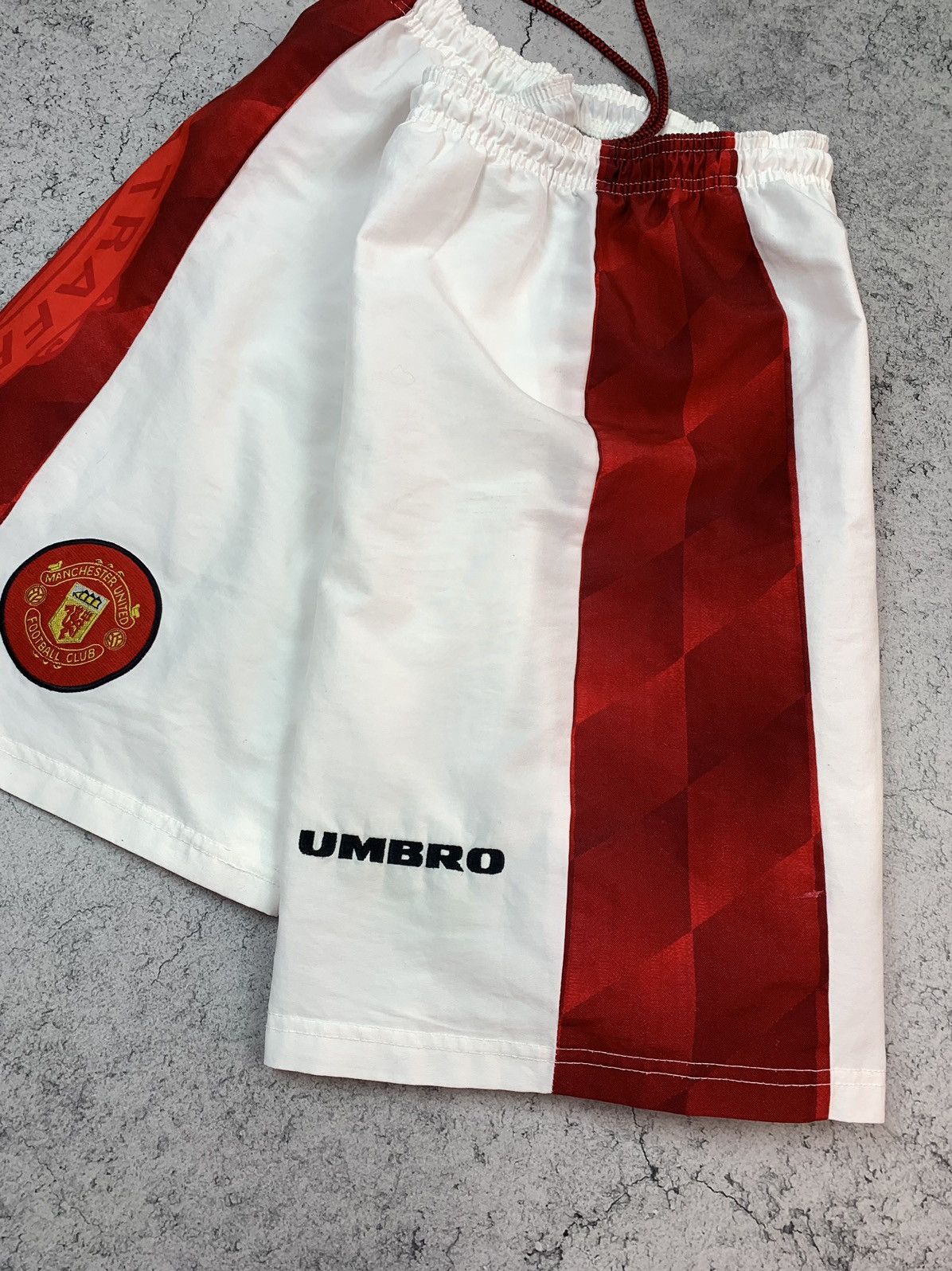 Umbro Manchester United Vintage 1996 1998 Shorts Umbro Size 34 L Size US 34 / EU 50 - 6 Thumbnail