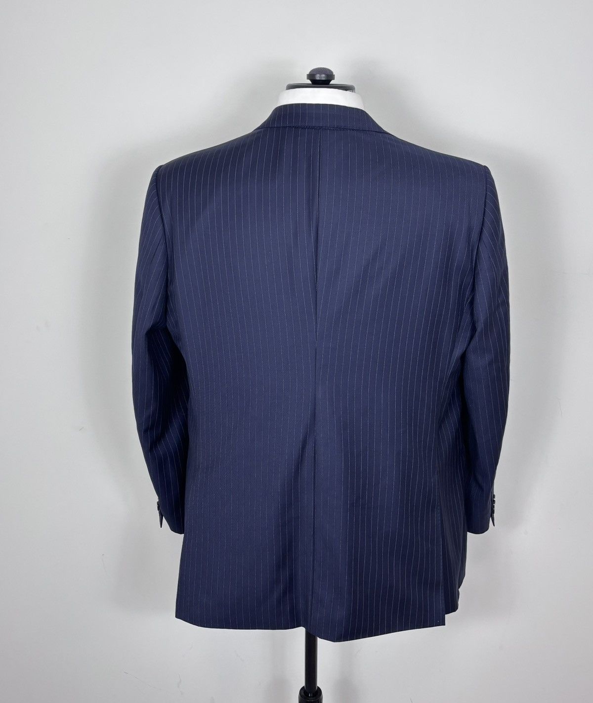 Suitsupply Suitsupply Men’s 2-Piece Navy Blue Pinstripe Wool Suit Size 44R - 7 Thumbnail