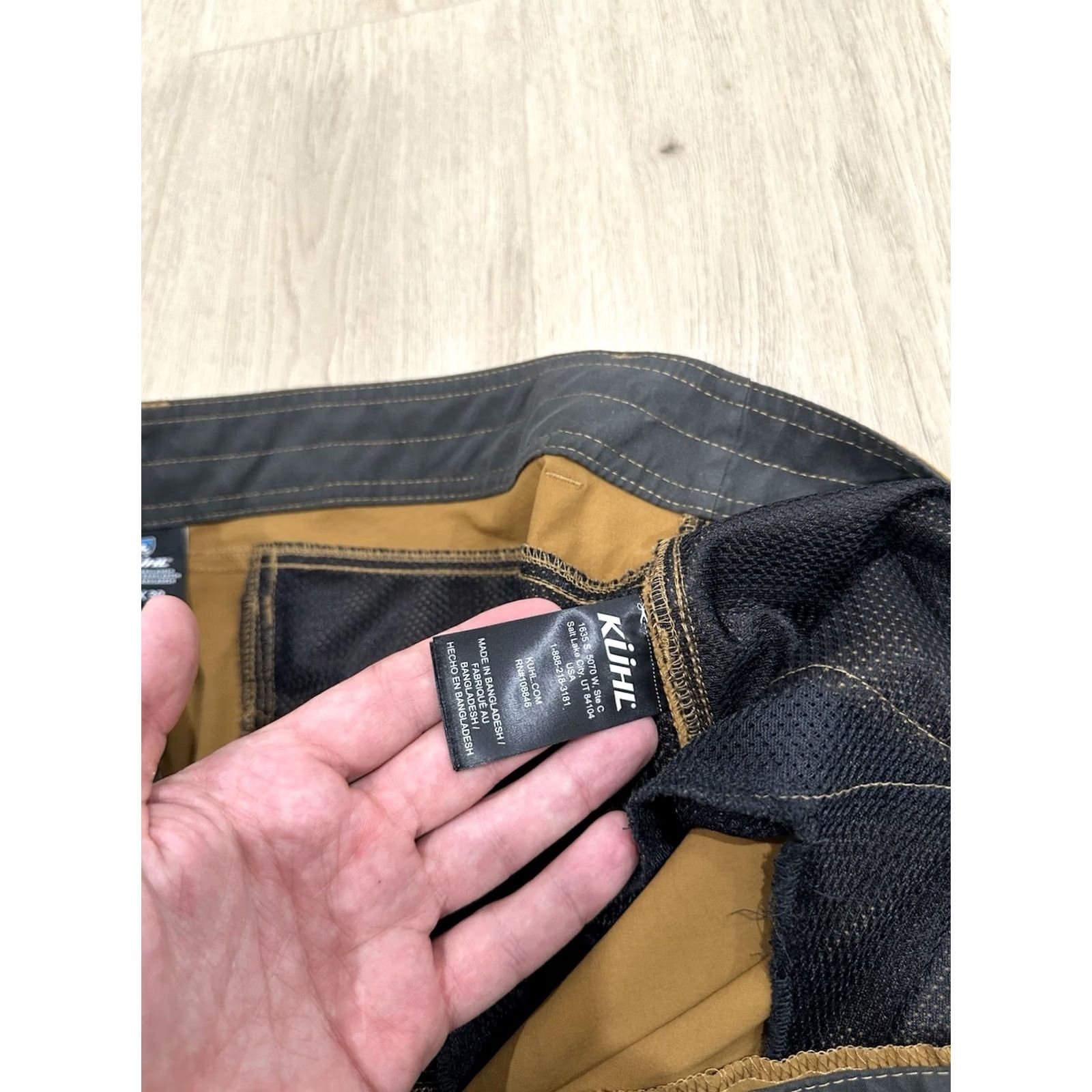 Vintage Kuhl Pants Men Chino Casual Travel Workwear 40x28 Tobacco Brown Nylon Spandex Breathing Pockets Cargo Pocket Slim Tapered Renegade Size US 40 / EU 56 - 7 Thumbnail