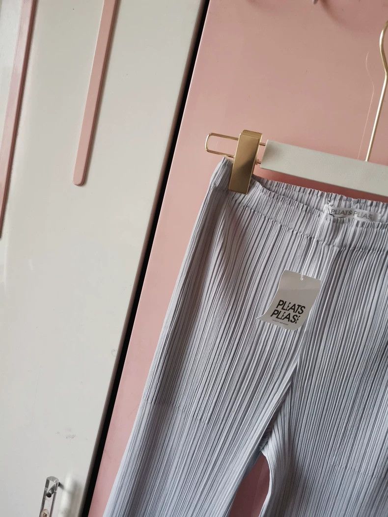 Issey Miyake issey miyake size:0 Pearl grey pleated pants 2505-Nextarro Size 42" / US 20 - 3 Thumbnail
