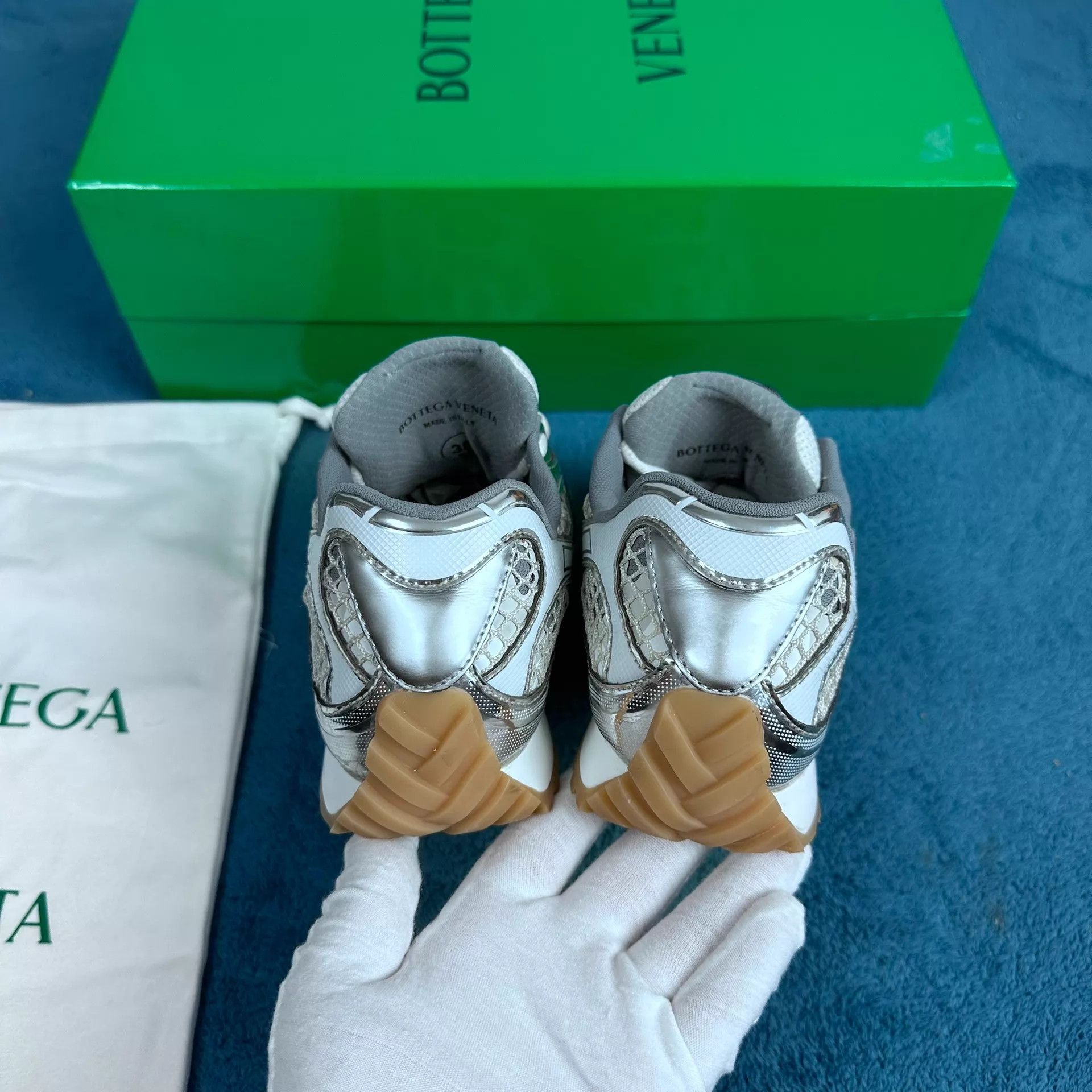 Bottega Veneta Bv Orbit Low Top Casual Sneaker Silver/White 38 Like New w/Box & Acc Size US 7.5 / IT 37.5 - 4 Thumbnail