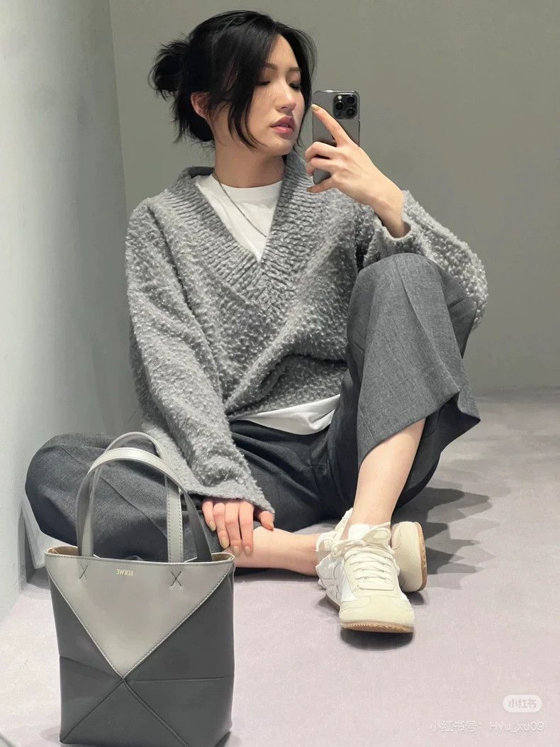 Loewe LOEWE Cashmere sweater Size S / US 4 / IT 40 - 6 Thumbnail