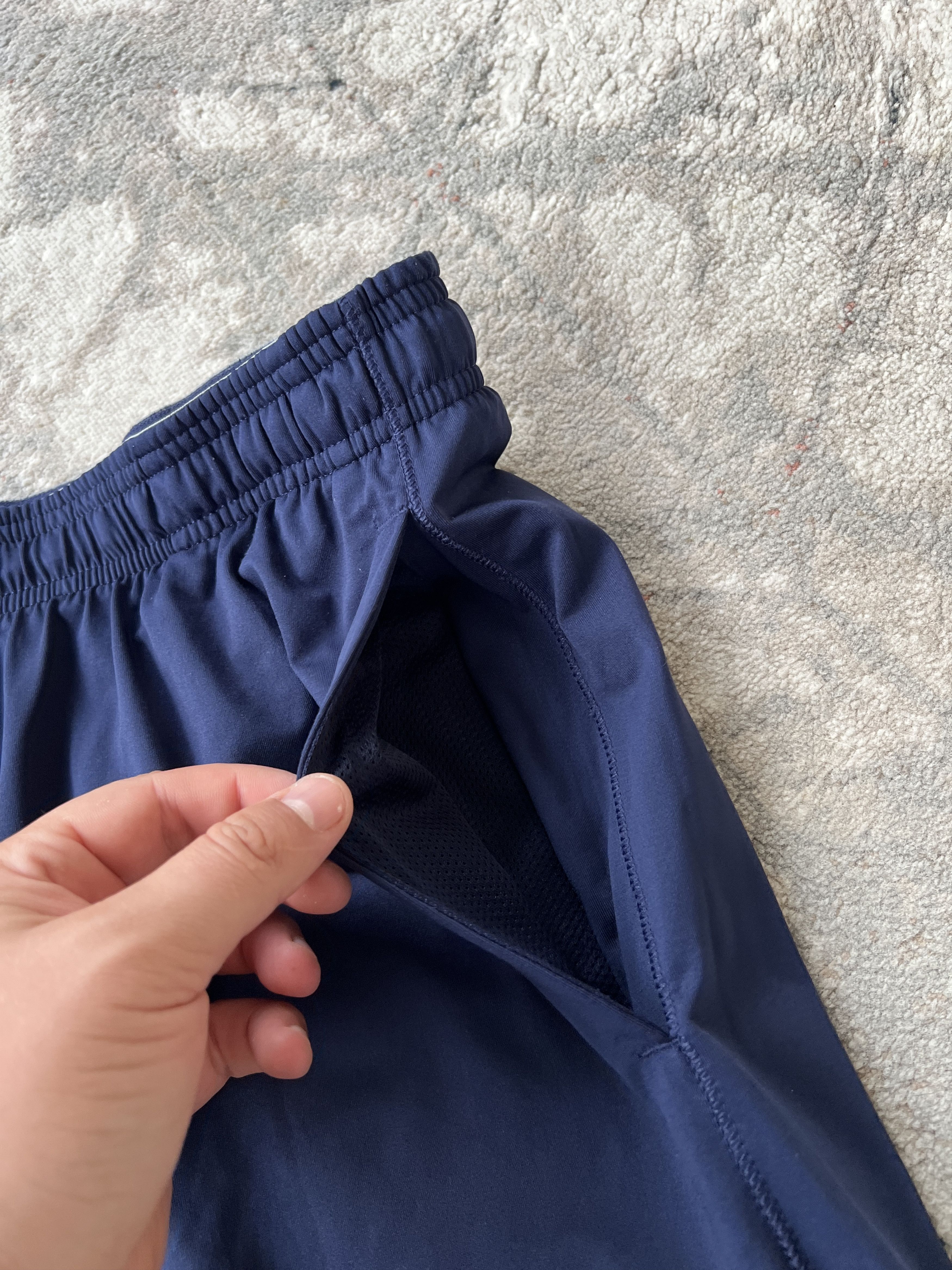 Under Armour Under Armour Shorts Size US 36 / EU 52 - 2 Thumbnail