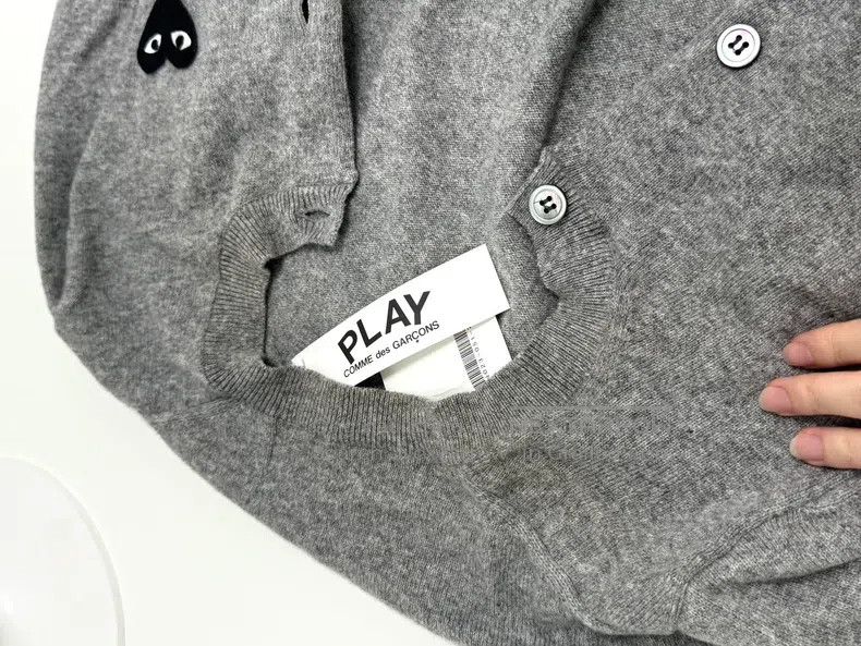 Comme des Garcons Comme Des Garcons Grey Black Heart Cardigan Size XXS / US 00 / IT 34 - 1 Thumbnail