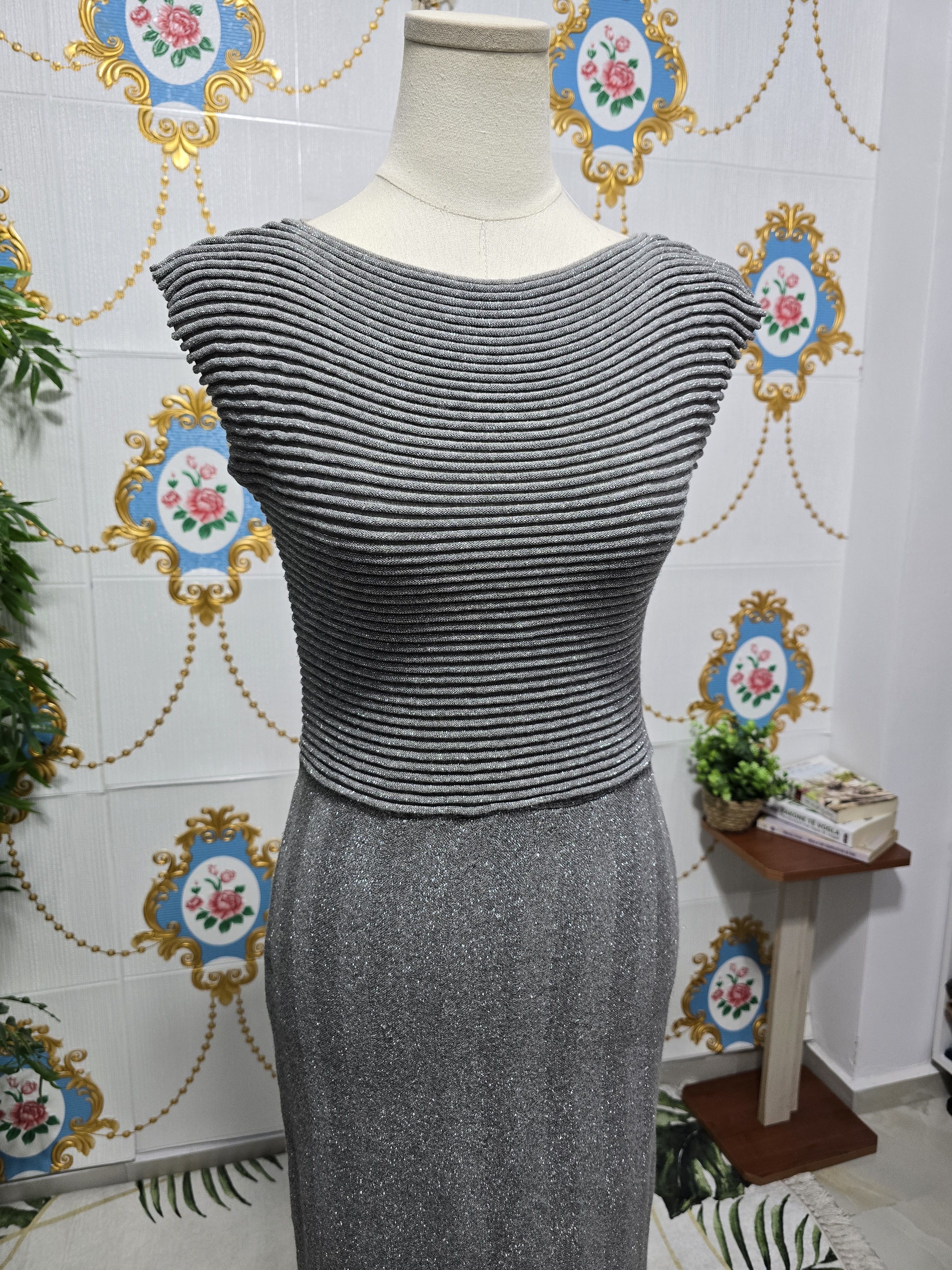 Iceberg ICEBERG dress women SMALL new !!! Beautiful in body Size S / US 4 / IT 40 - 2 Thumbnail