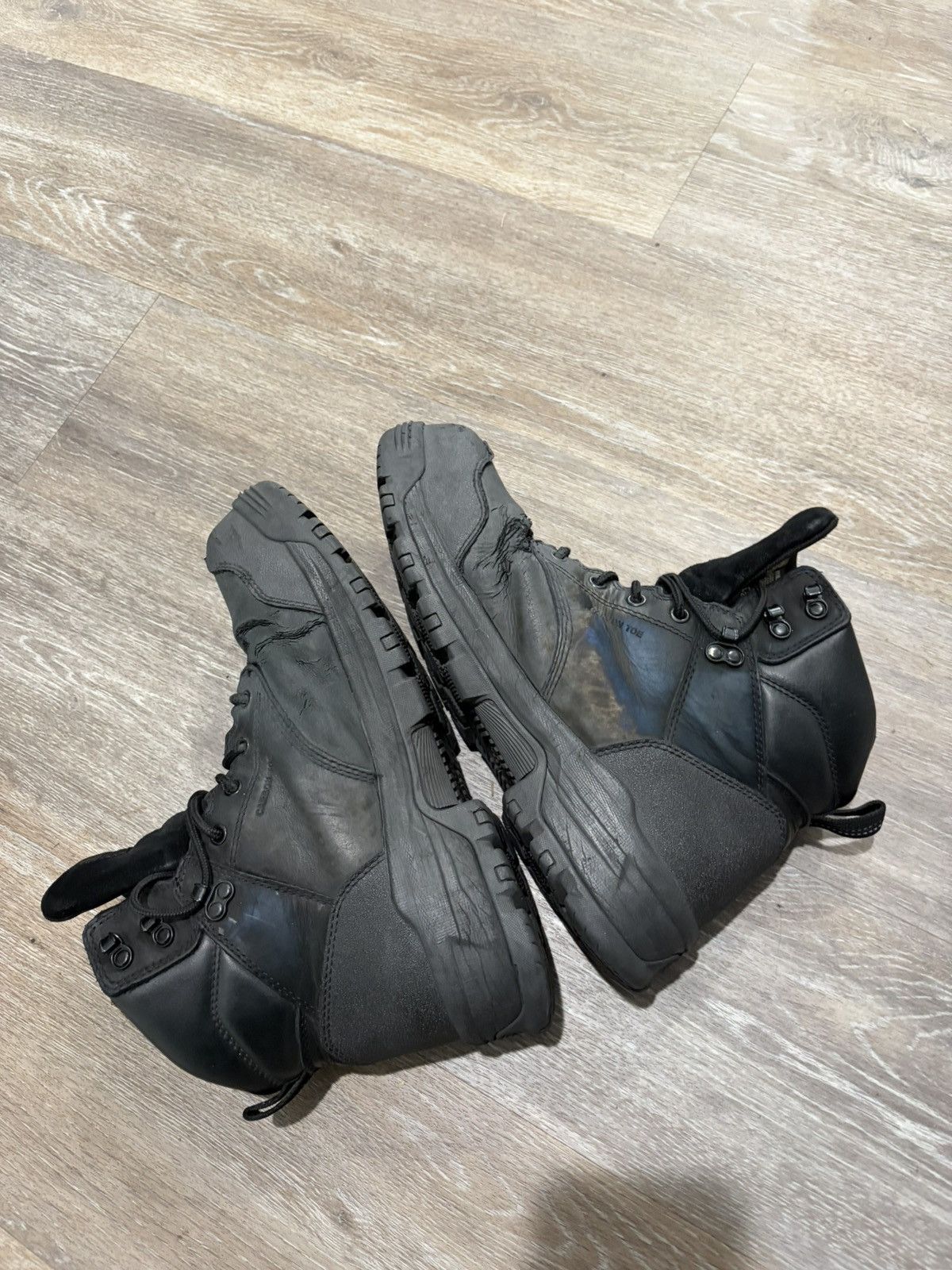 KEEN Keen Utility Work Boots Leather Waterproof Carbon Toe Size US 11 / EU 44 - 11 Thumbnail