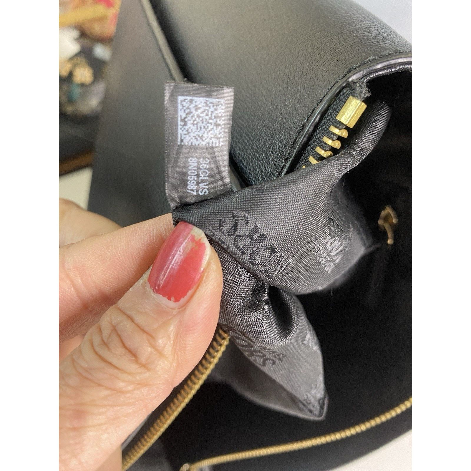 Michael Kors MICHAEL MICHAEL KORS ELLIS BLACK LEATHER CROSSBODY SHOULDER Size ONE SIZE - 5 Thumbnail