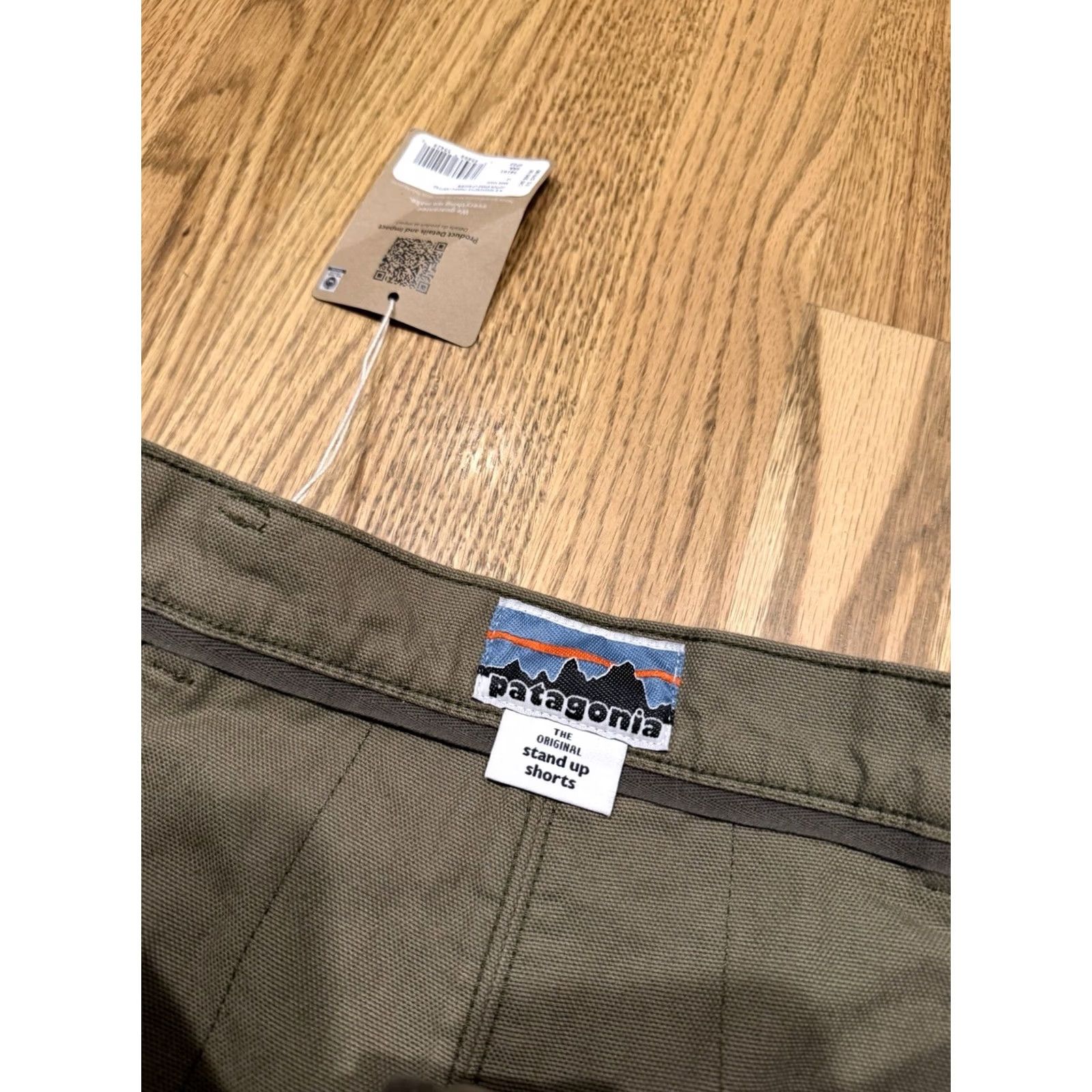 Patagonia VINTAGE? No — Patagonia Shorts Women 12 Green 100% Organic Cotton Stand Up Reg/Canvas Pockets Logo NWT Size 34" / US 12 / IT 48 - 5 Thumbnail