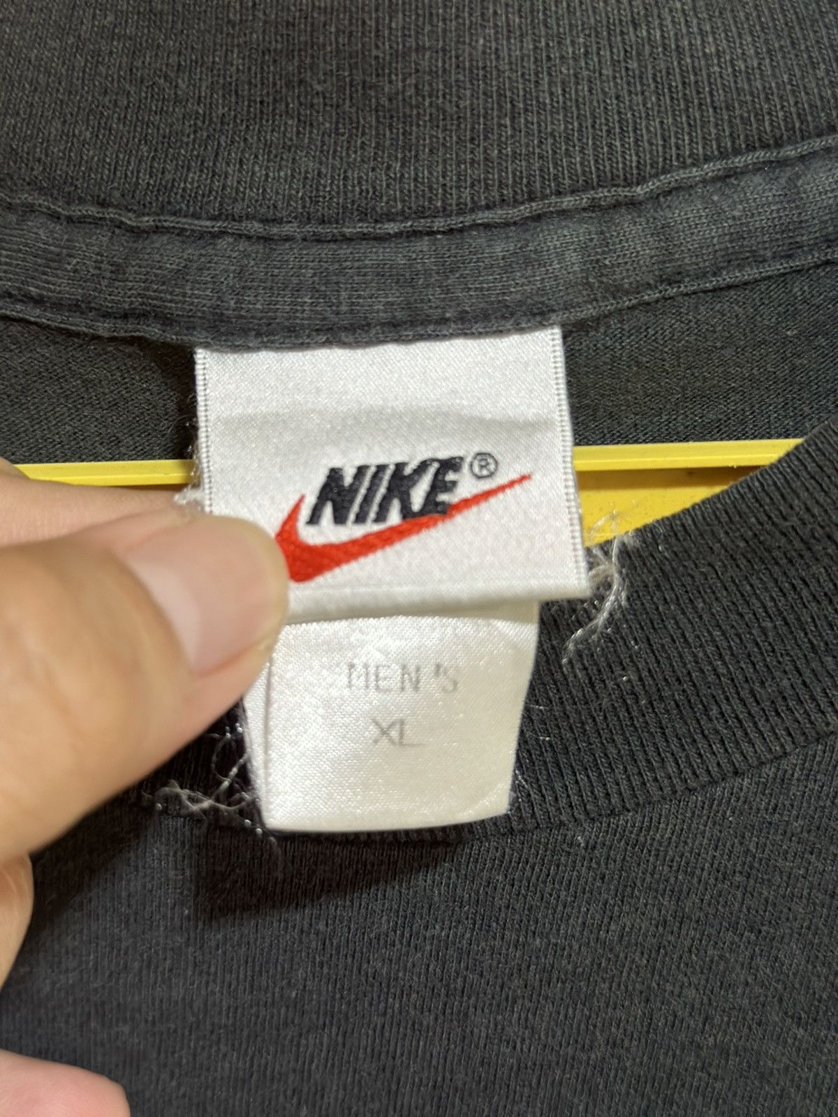 Nike × Vintage Vintage Nike Wings Nba Sun Faded Tee Size US XL / EU 56 / 4 - 4 Thumbnail