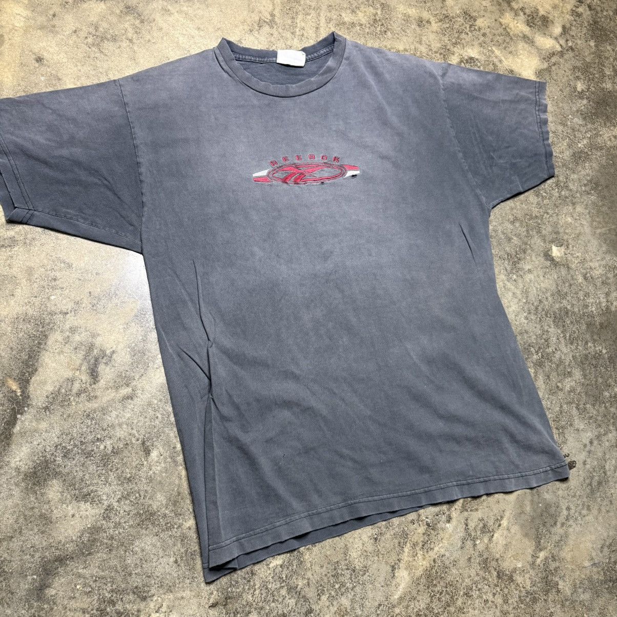 Vintage vintage reebok faded athletics baggy thrashed tshirt Size US XL / EU 56 / 4 - 3 Thumbnail