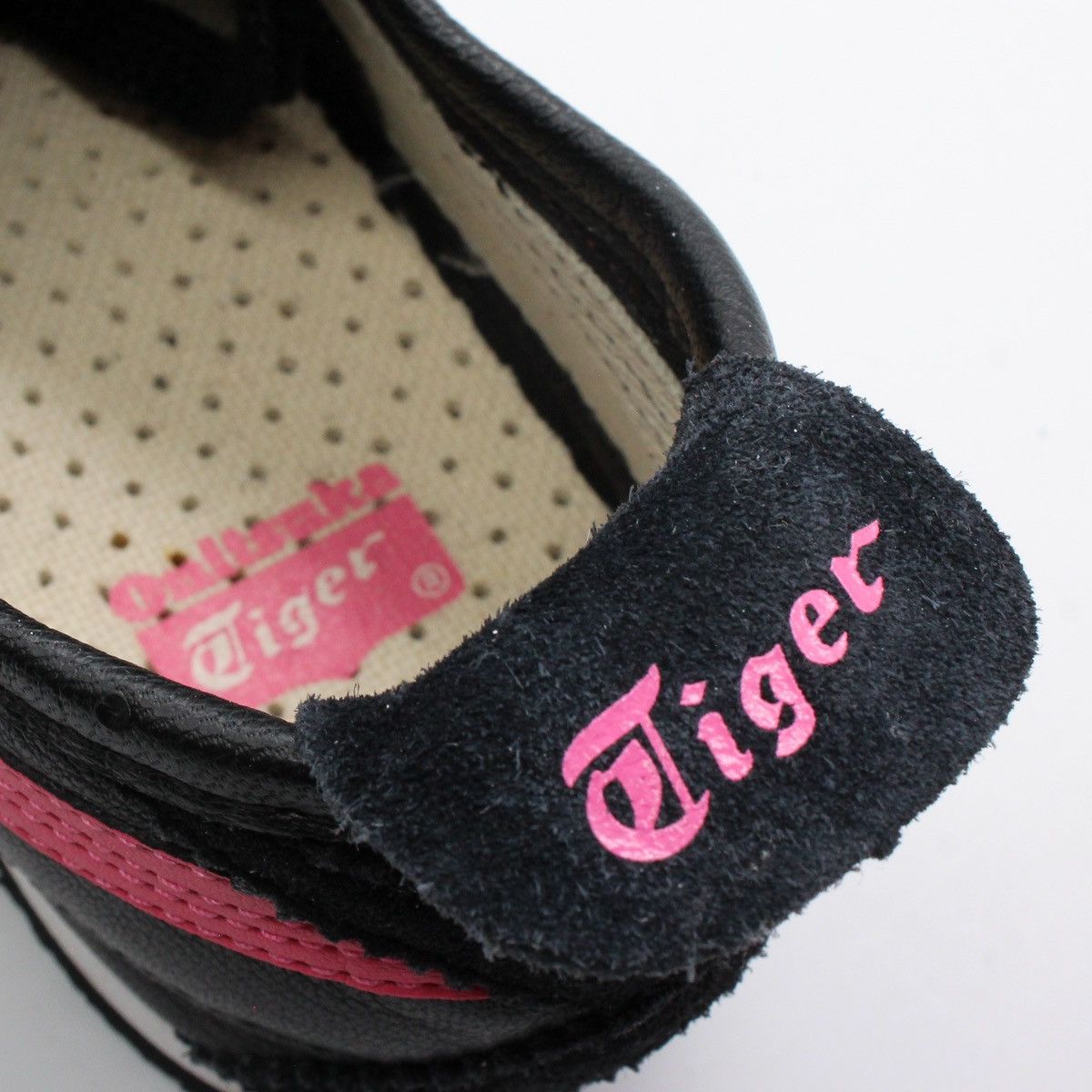Onitsuka Tiger Vintage Onitsuka Tiger Mexico 66 sample size 7 black pink Size US 7 / IT 37 - 2 Thumbnail
