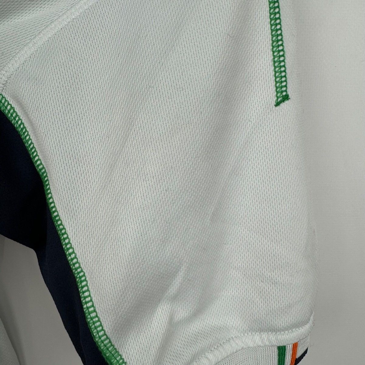 Umbro IRELAND 2002 2003 AWAY FOOTBALL SHIRT SOCCER JERSEY UMBRO Size US L / EU 52-54 / 3 - 12 Thumbnail