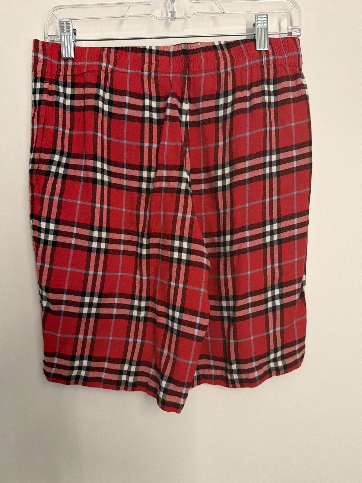 Burberry Burberry Red Shorts – Size S – Excellent Condition Size US 32 / EU 48 - 5 Thumbnail