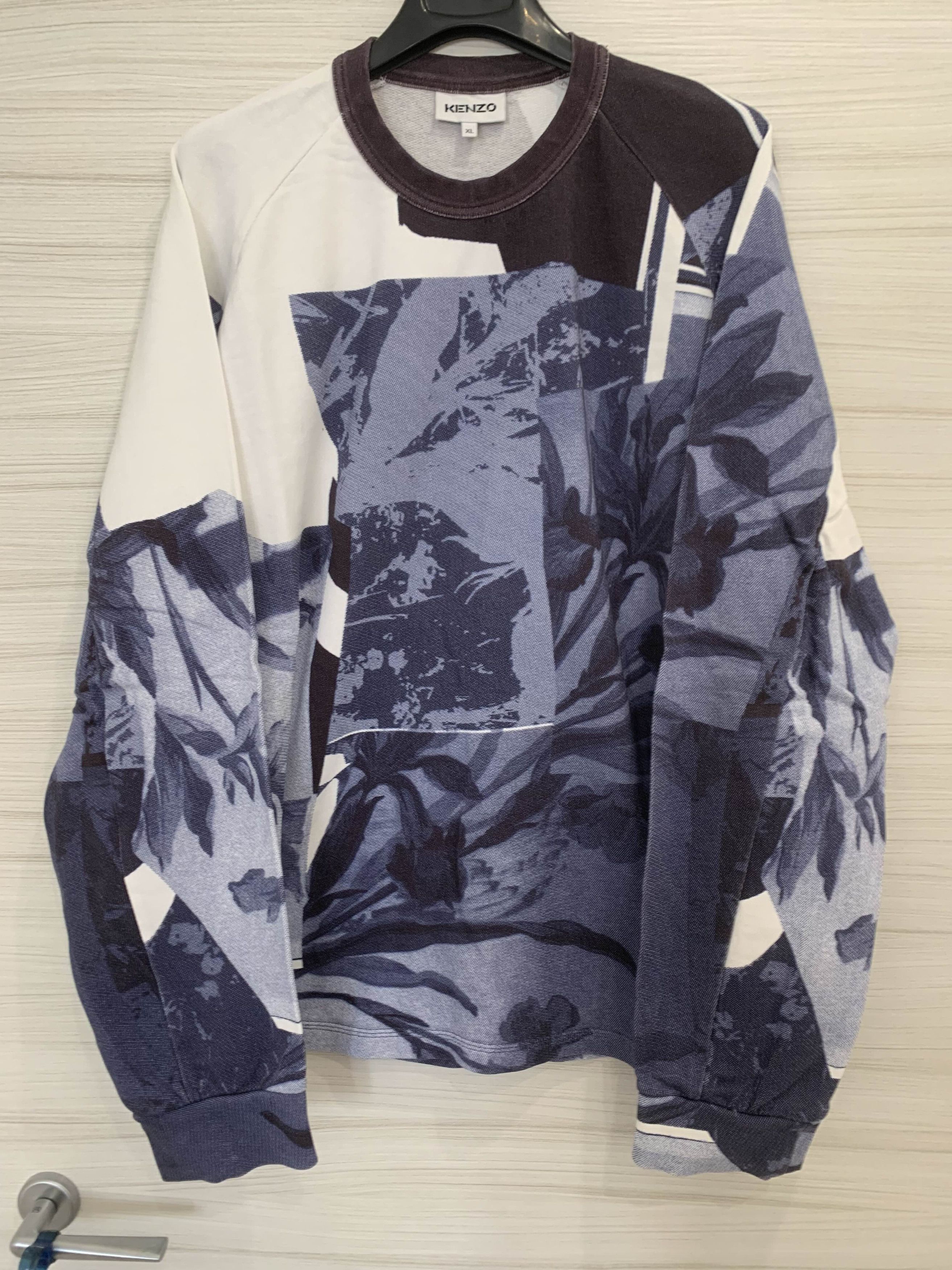 Kenzo Kenzo Blue Cut-out Flowers sweatshirt - size XL Size US XL / EU 56 / 4 - 1 Thumbnail