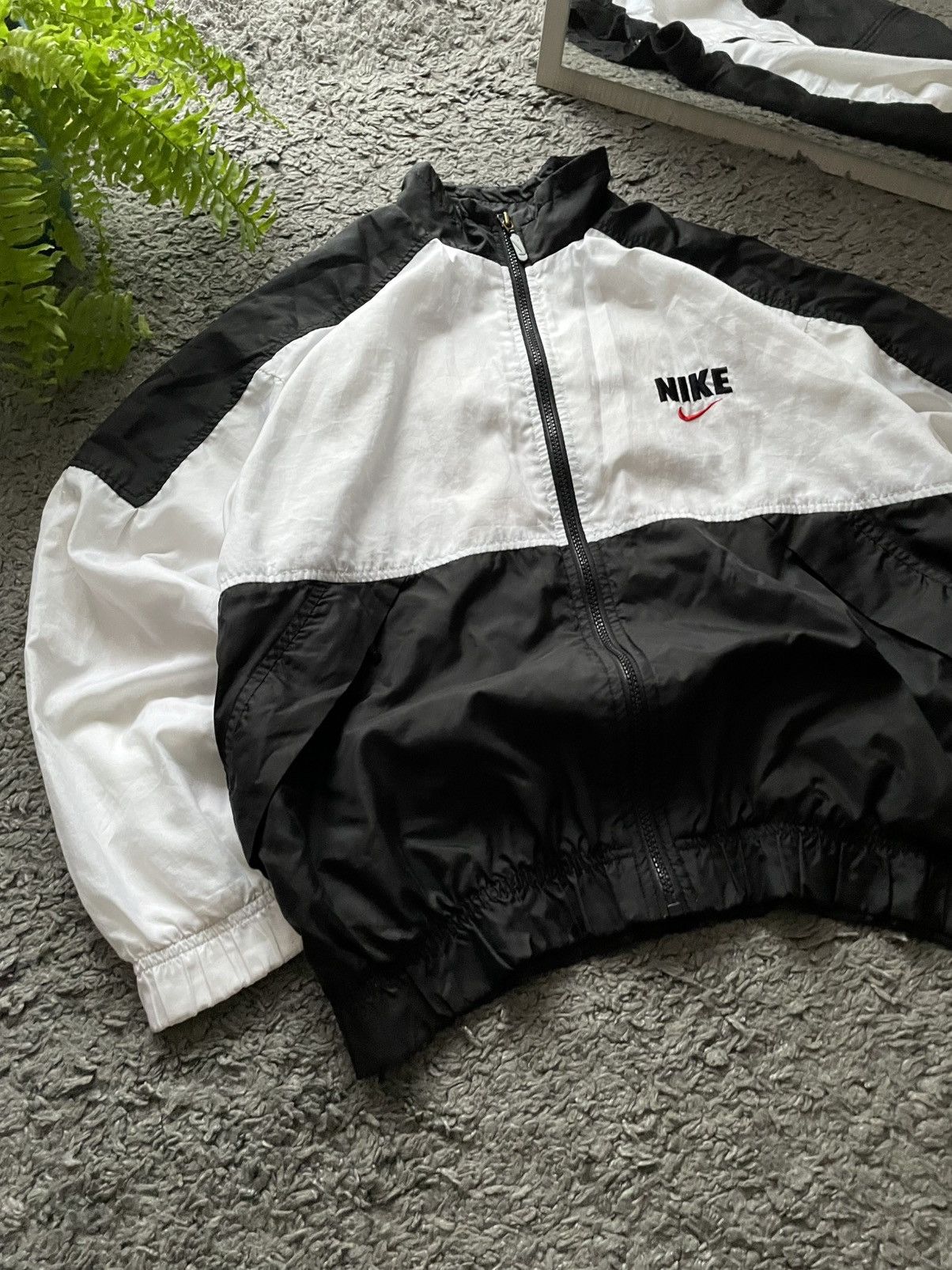 Nike × Vintage 90s Nike Vintage Light Jacket Streetwear Big Logo Swoosh Y2k Size US S / EU 44-46 / 1 - 13 Thumbnail
