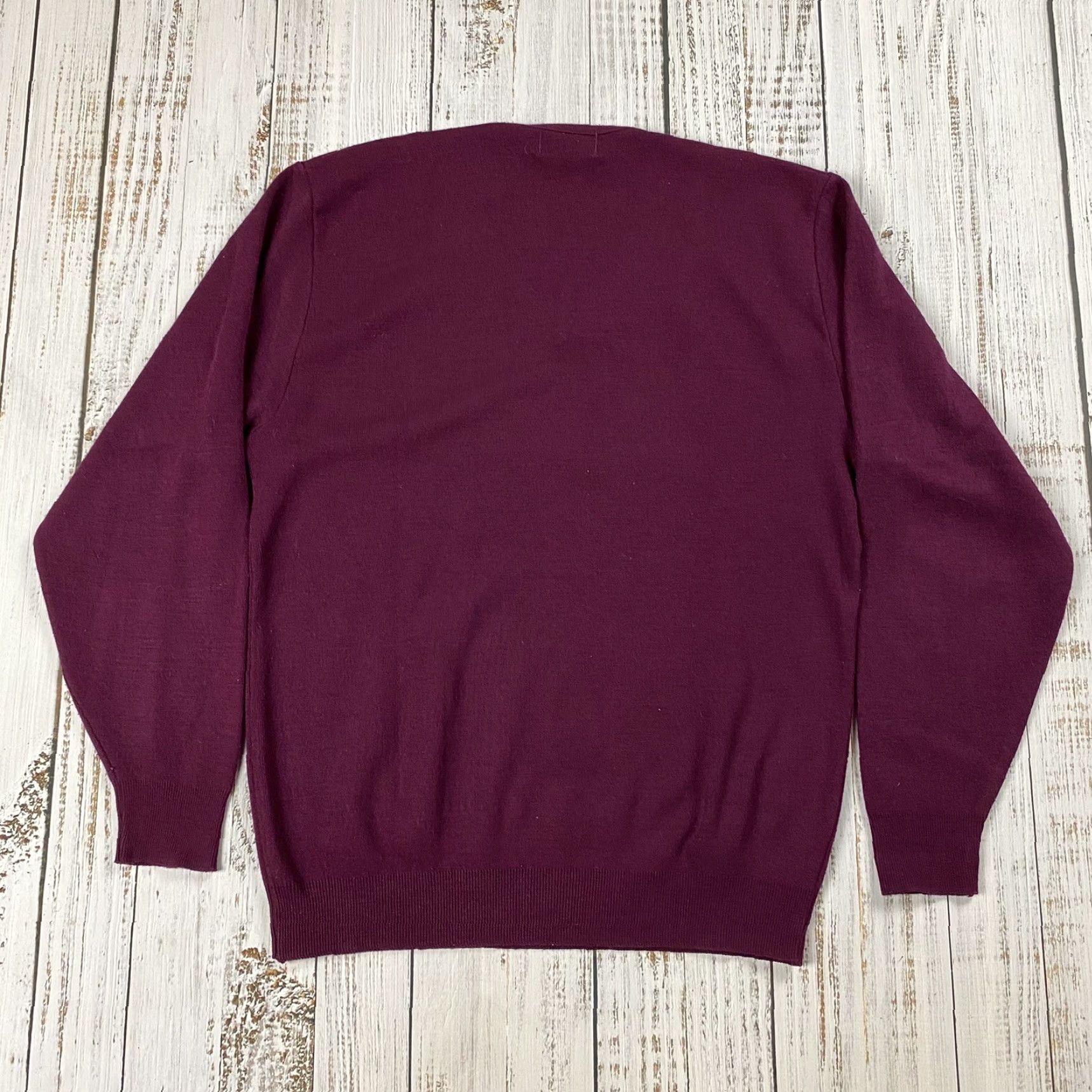 Izod VINTAGE IZOD Sweater V-Neck Pullover Mens XL Wine Preppy Classic Knit Size US XL / EU 56 / 4 - 5 Thumbnail