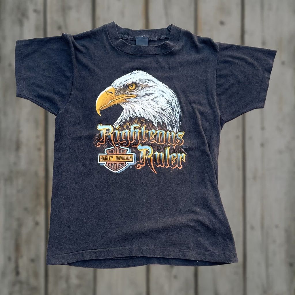 Harley Davidson VINTAGE Harley-Davidson 3D Emblem Mens T-Shirt Black 80s Eagle Logo Short Sleeve Crew Neck 18x26 Regular USA Biker Motorcycle 1980s Size US XXL / EU 58 / 5 - 1 Thumbnail