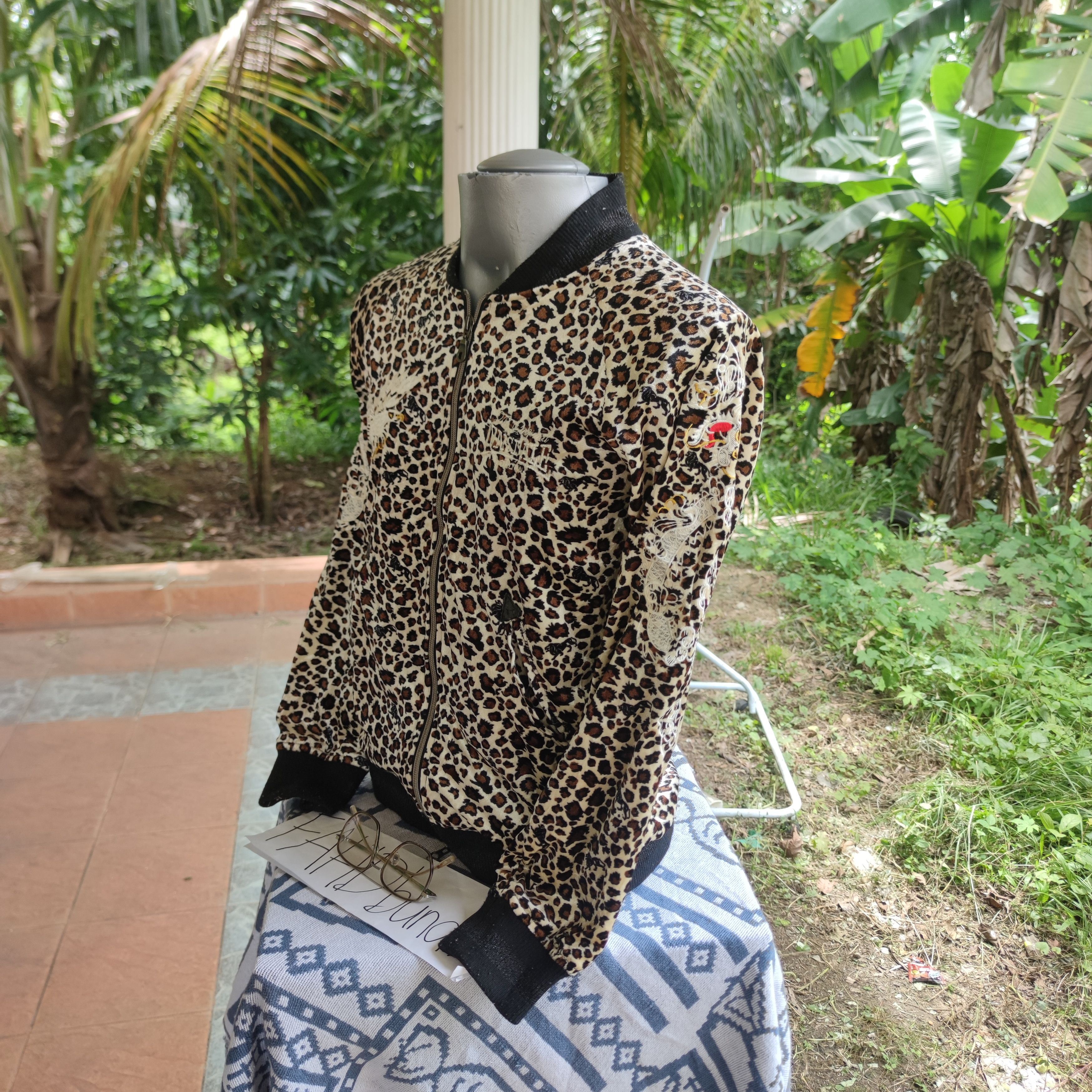 Lonsdale LONSDALE LONDON LEOPARD SUKAJAN DRAGON SIZE L FITS S-M Size US L / EU 52-54 / 3 - 12 Thumbnail