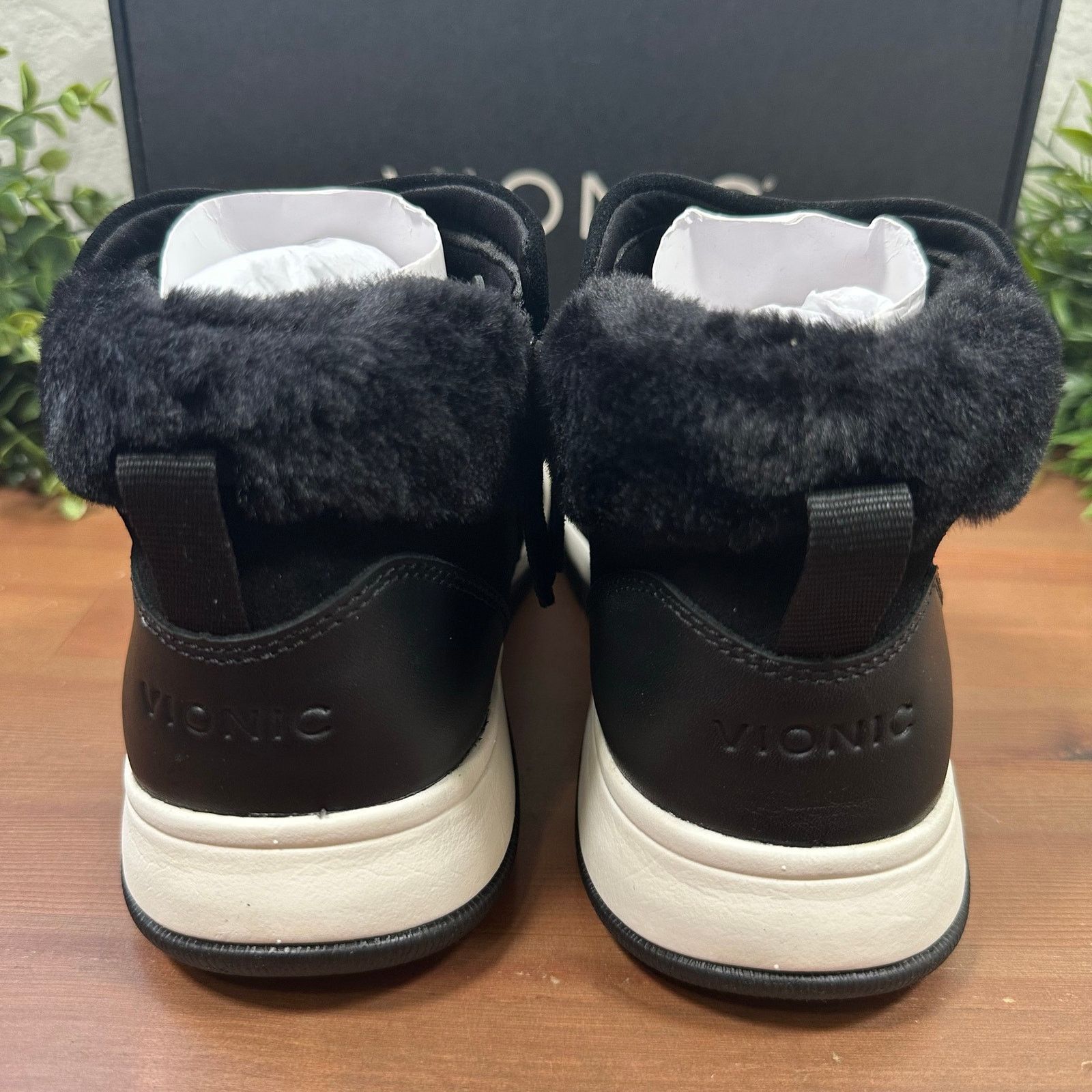 Vionic Vionic Norwood Water-Repellent Suede Boots Black Size 7.5 Size US 7.5 / IT 37.5 - 7 Thumbnail