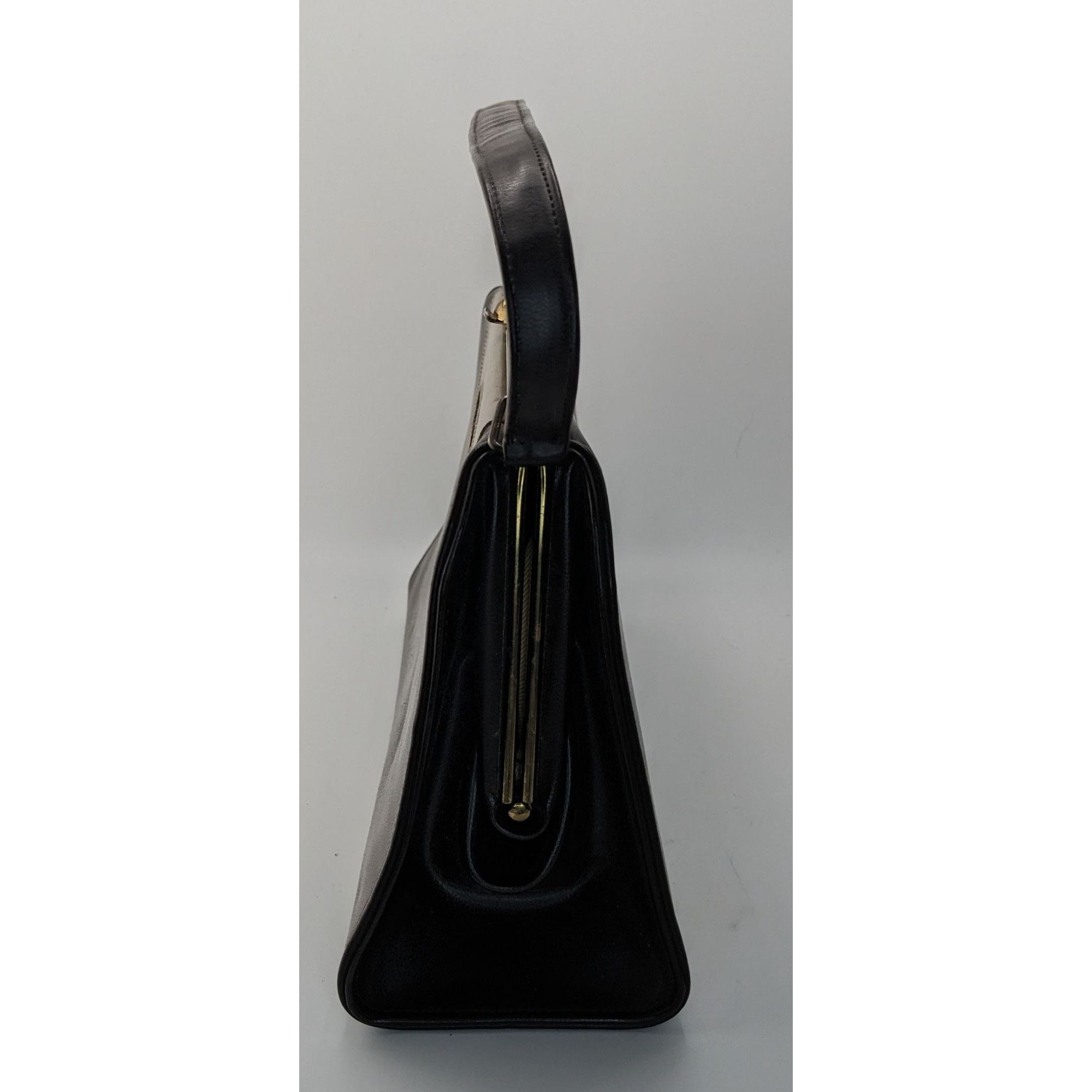 Other Vintage 50s/60s Black & Taupe Mod Handbag Retro Twist Clasp Size ONE SIZE - 10 Thumbnail