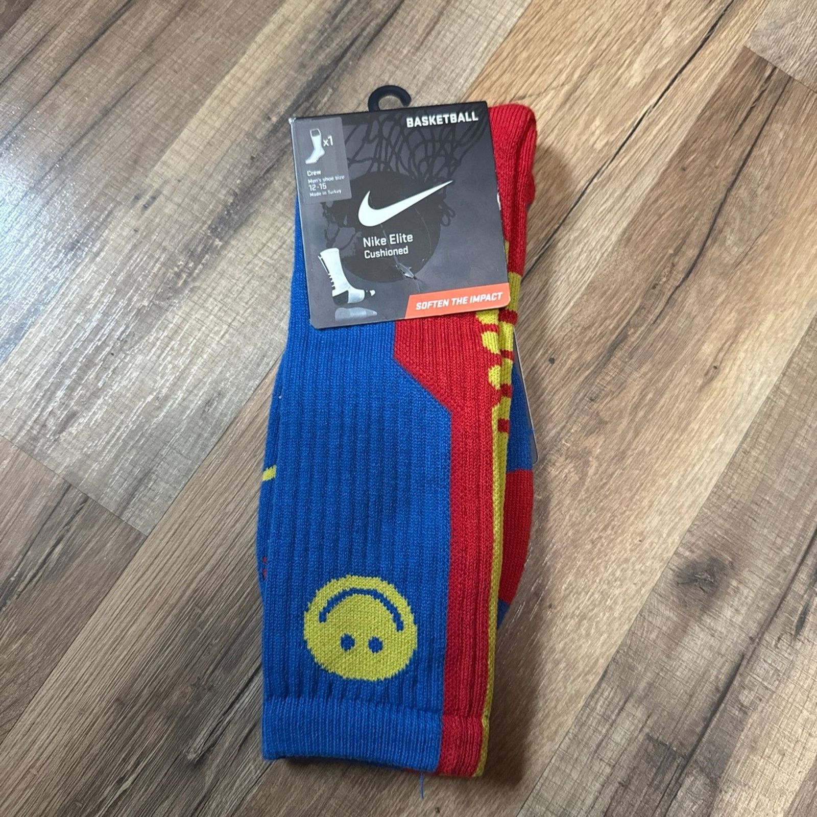 Nike 2012 Nike Elite Doernbecher Dunk Cushioned Smiley Socks Size ONE SIZE - 1 Thumbnail