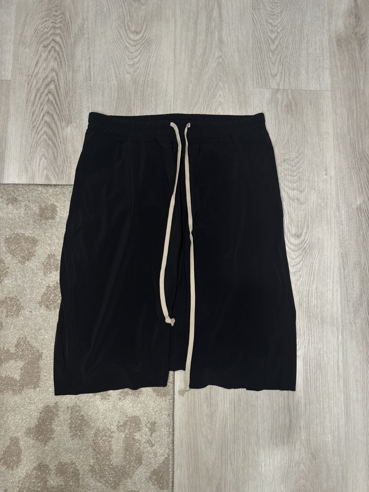 Pre-owned Rick Owens S/s 2019 Nylon Pod Shorts!! In Black