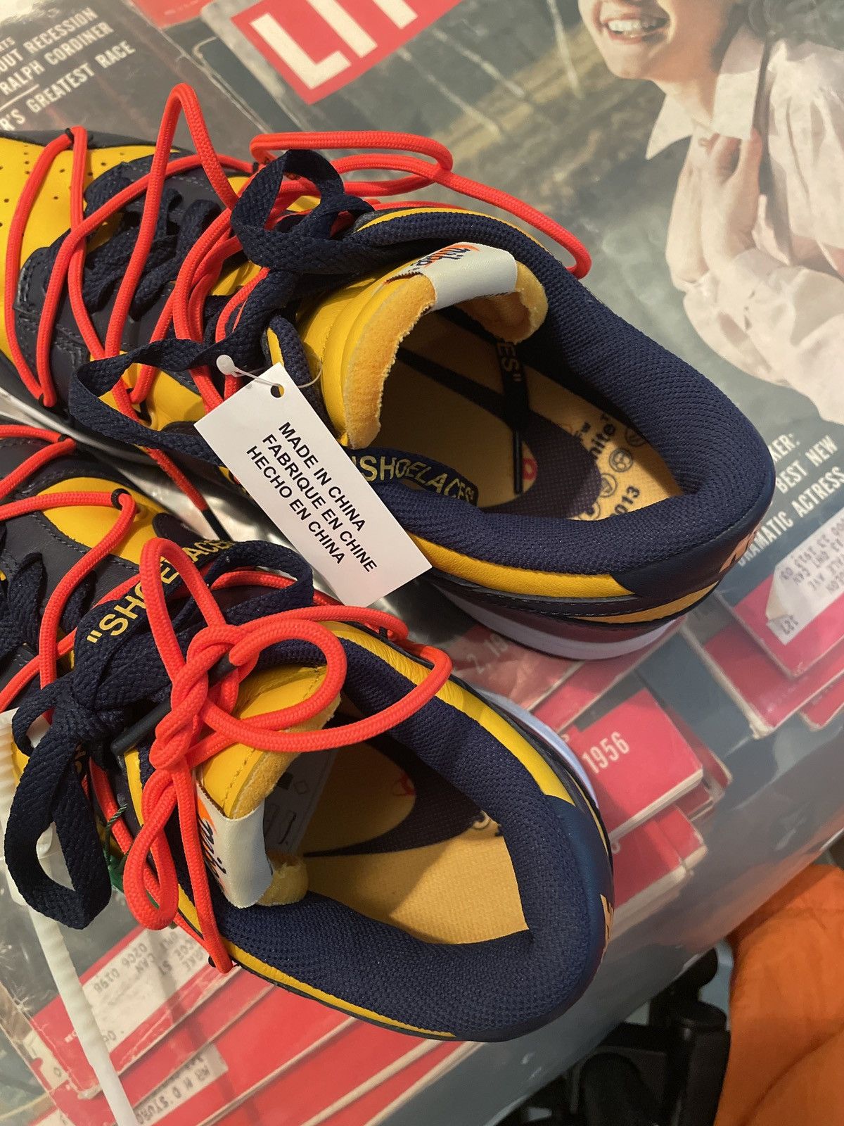 Nike × Off-White Nike Dunk Low Off-White University Gold Midnight Navy Size US 11 / EU 44 - 4 Thumbnail
