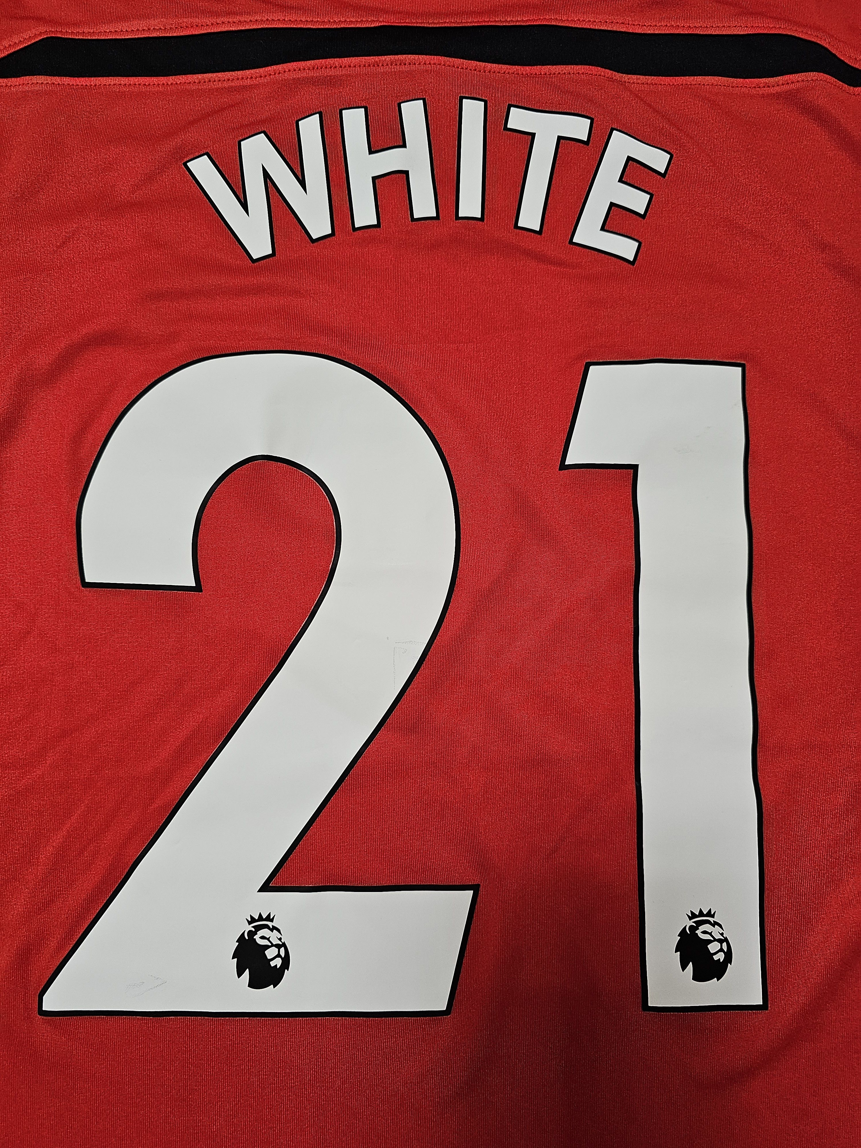 Under Armour SOUTHAMPTON 2018 2019 HOME FOOTBALL SHIRT SOCCER JERSEY Size US S / EU 44-46 / 1 - 5 Thumbnail