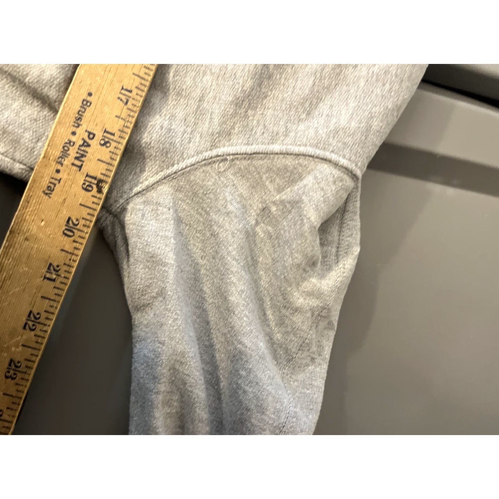 Kenneth Cole Kenneth Cole Mens Hoodie 1/4 Zip Gray Cotton Blend Long Sleeve Small Logo Vintage? No — actually Small Size US S / EU 44-46 / 1 - 6 Thumbnail