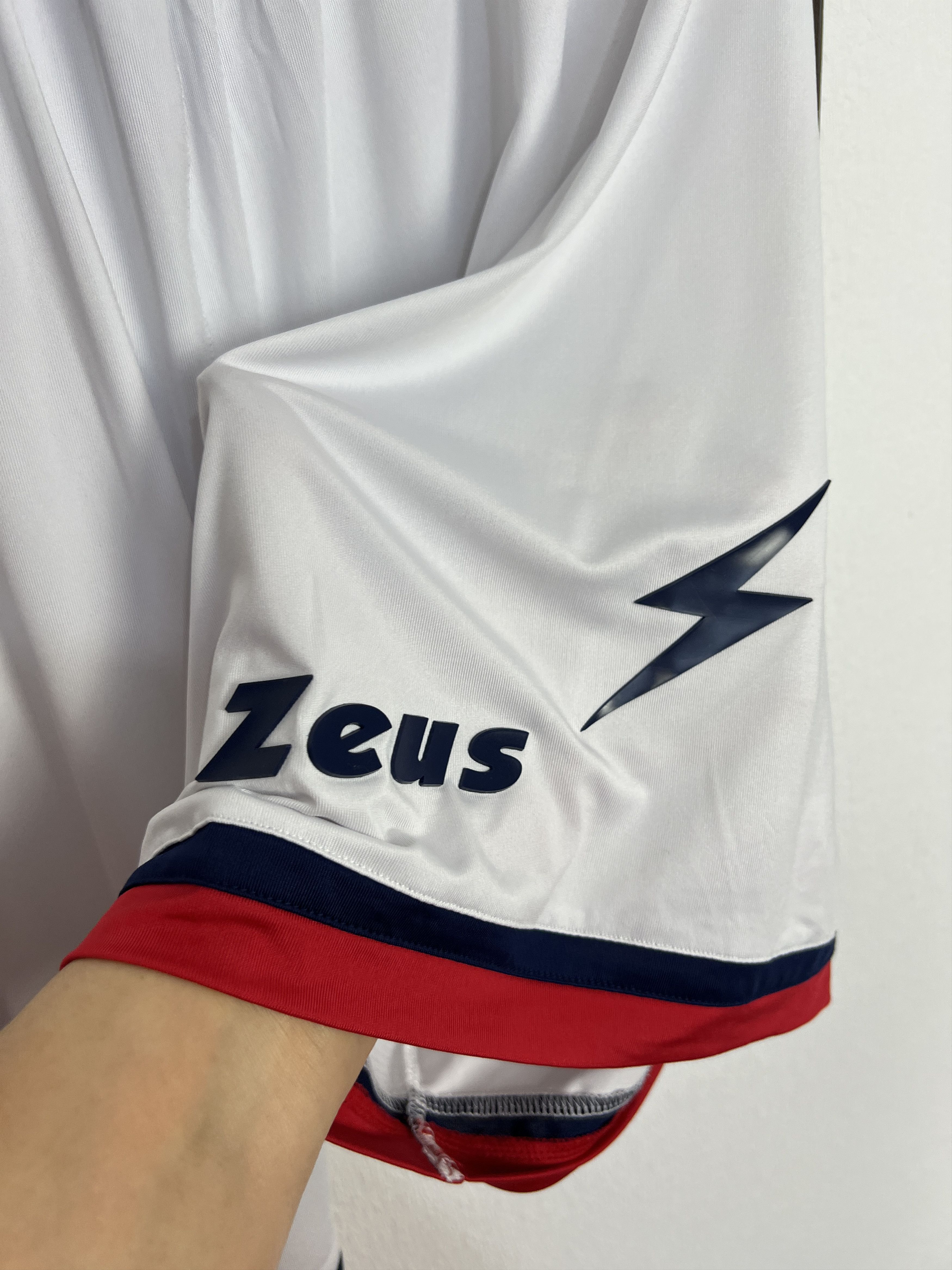 Vintage Vintage Zeus Crotone Football Shorts Soccer Athletic Maglia Size US 36 / EU 52 - 5 Thumbnail