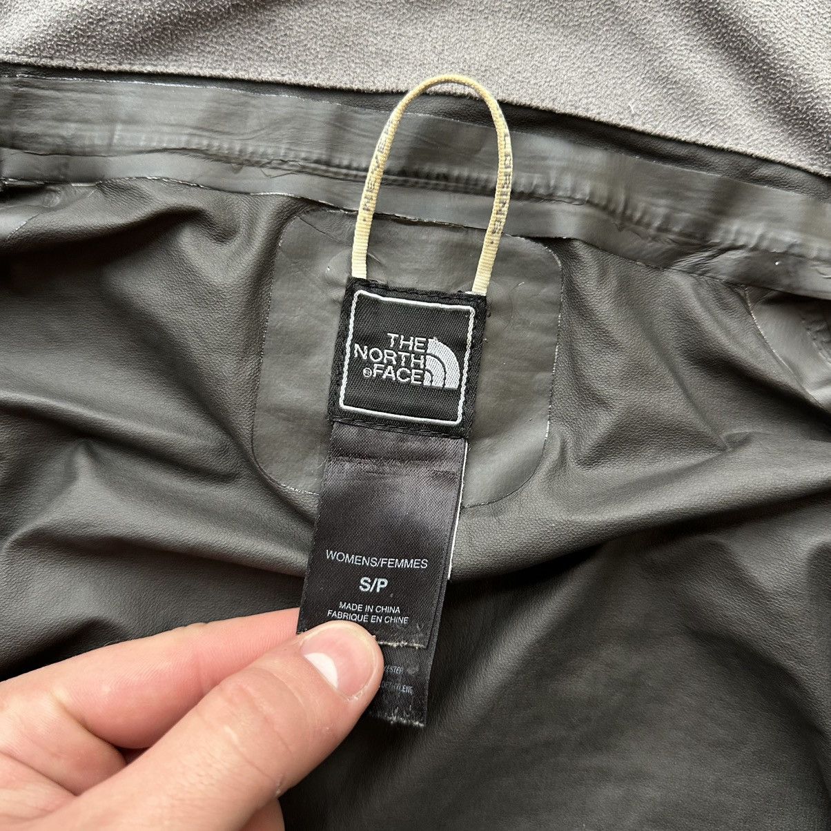 The North Face Womens The North Face Gore-Tex Waterproof Jacket Mountains Size S / US 4 / IT 40 - 11 Thumbnail