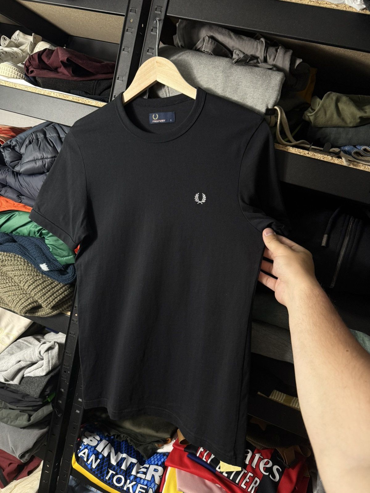 Fred Perry Fred Perry Black T-Shirt Mens Laurel Wreath Logo Cotton Tee Size US S / EU 44-46 / 1 - 4 Thumbnail