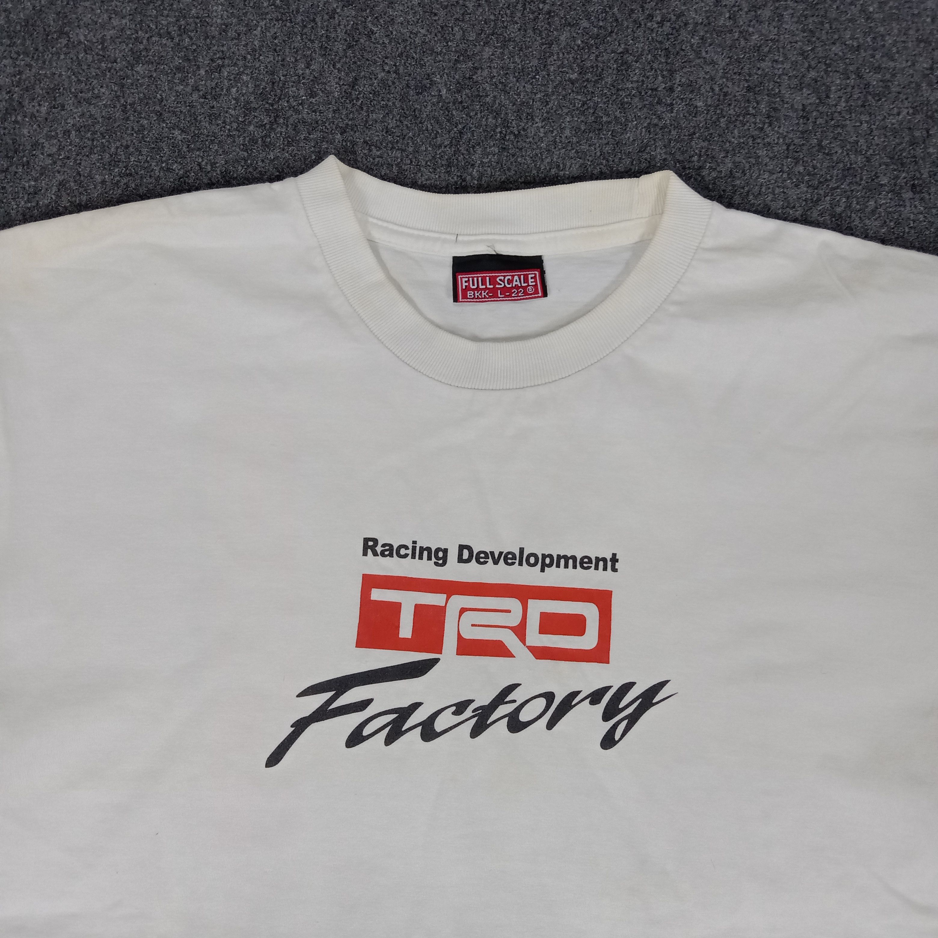 Japanese Brand × Vintage TRD Racing Development Toyota Team Tshirt Size US L / EU 52-54 / 3 - 3 Thumbnail