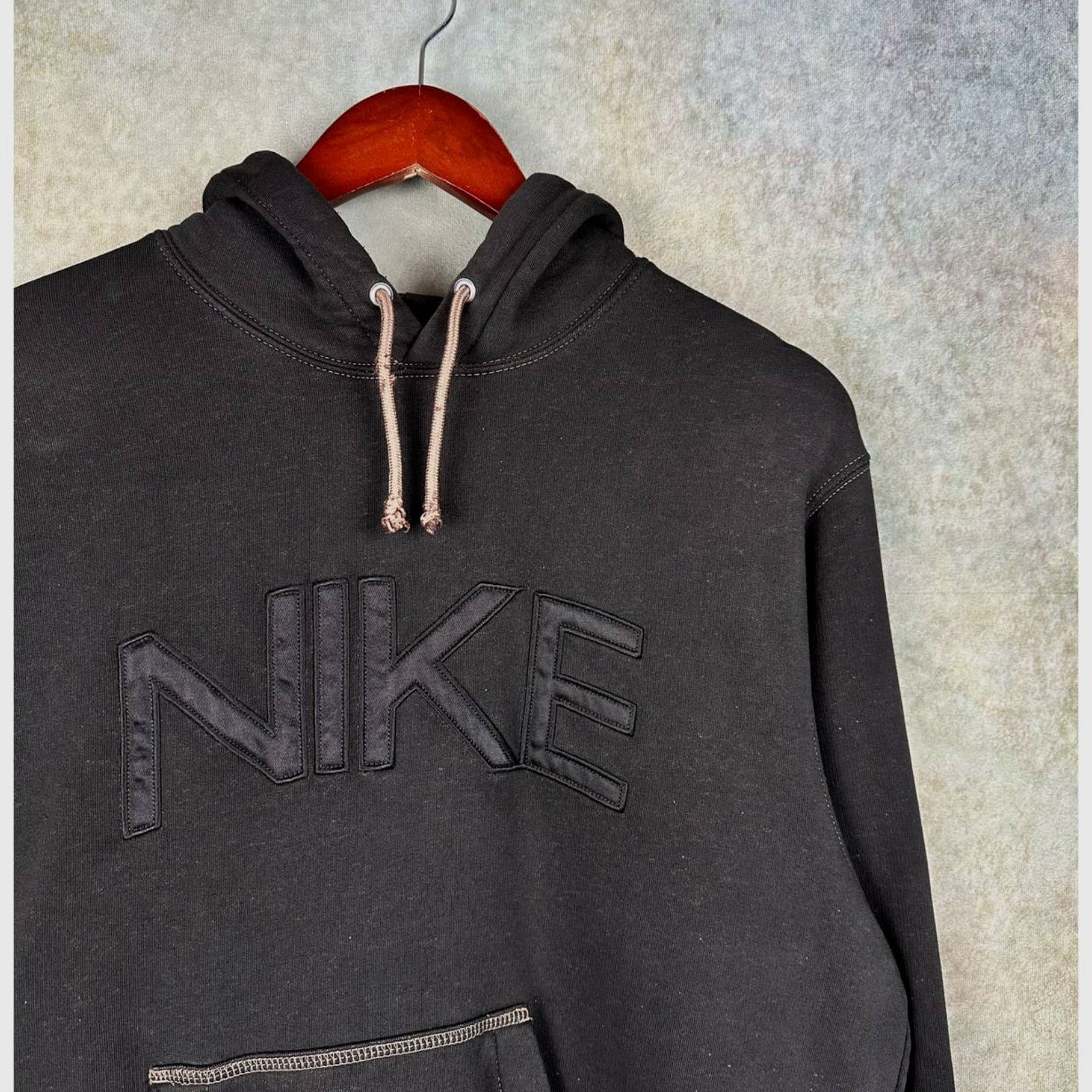 Nike × Vintage Vintage Y2K Nike Hoodie Sweatshirt Spell Out Sz M Black Size US M / EU 48-50 / 2 - 4 Thumbnail