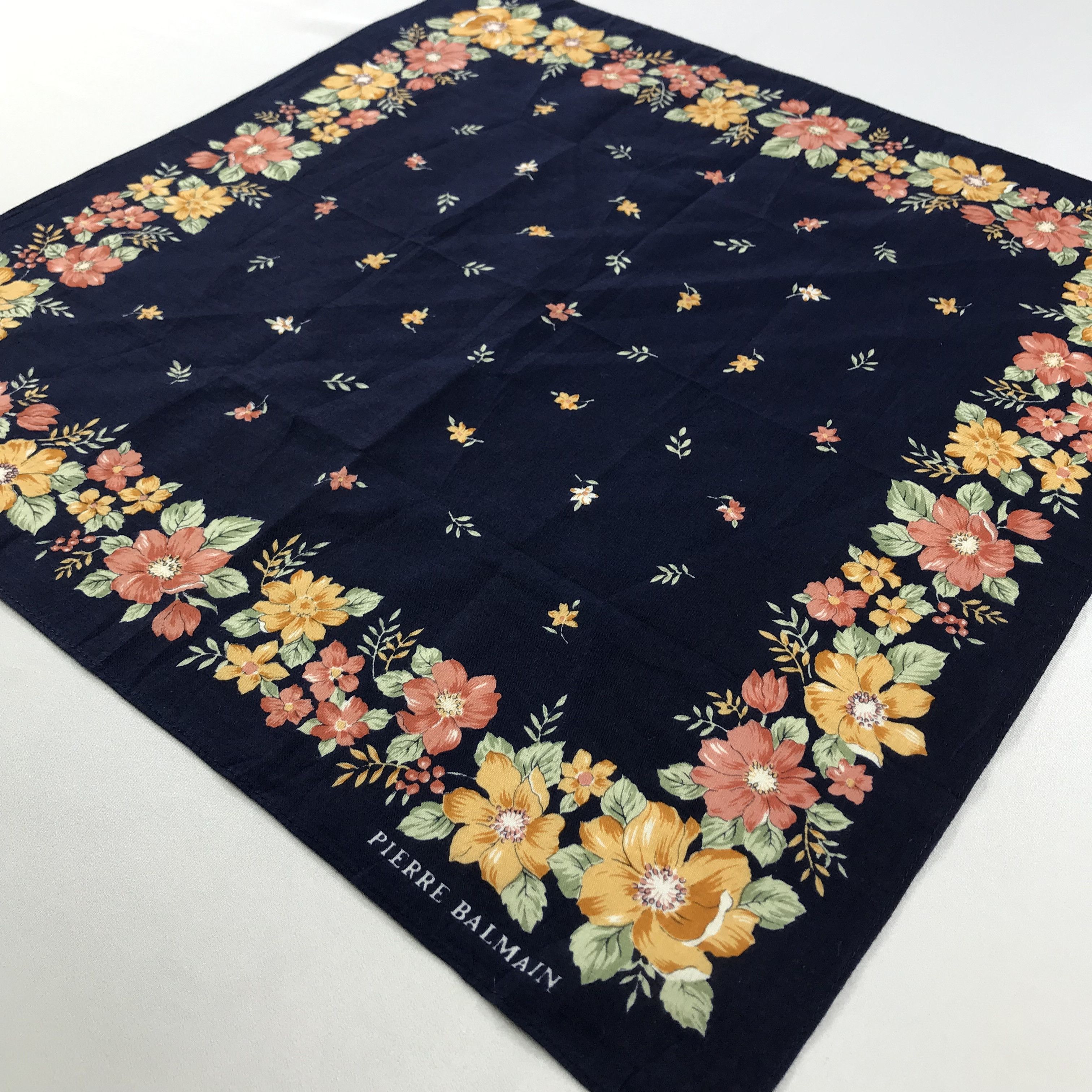 Pierre Balmain × Vintage Pierre Balmain Bandana / Handkerchief / Neckerchief -S2716 Size ONE SIZE - 2 Thumbnail