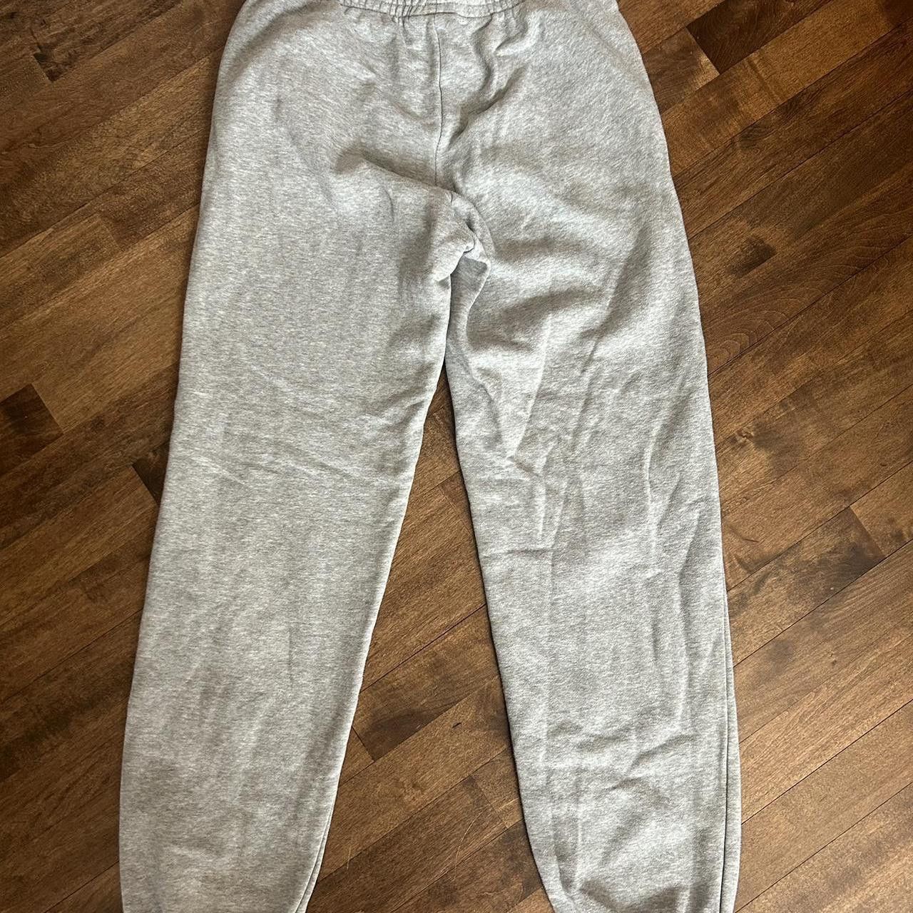 Nike Nike Gray Sweatpants XS Size US 26 / EU 42 - 3 Thumbnail