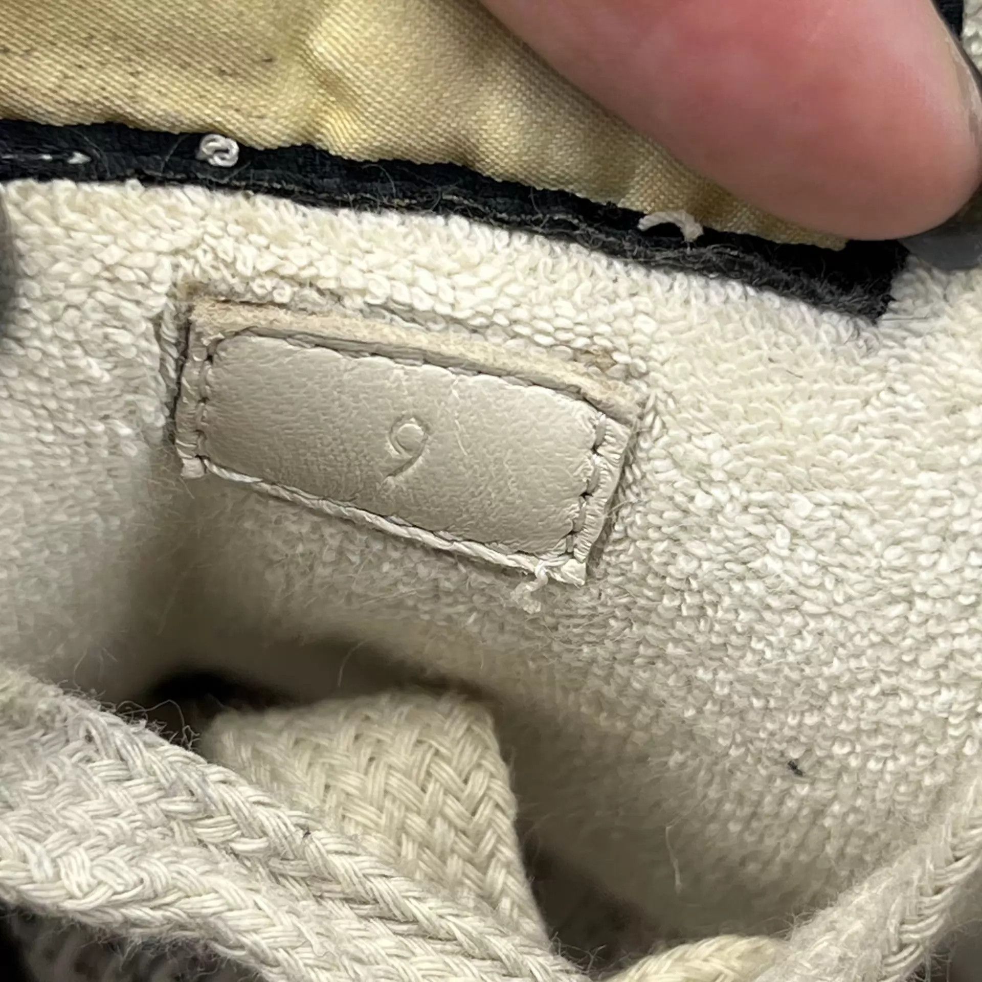 Gucci Gucci Distressed Sneakers gray-green US9 EU43 new box Size US 10 / EU 43 - 6 Thumbnail