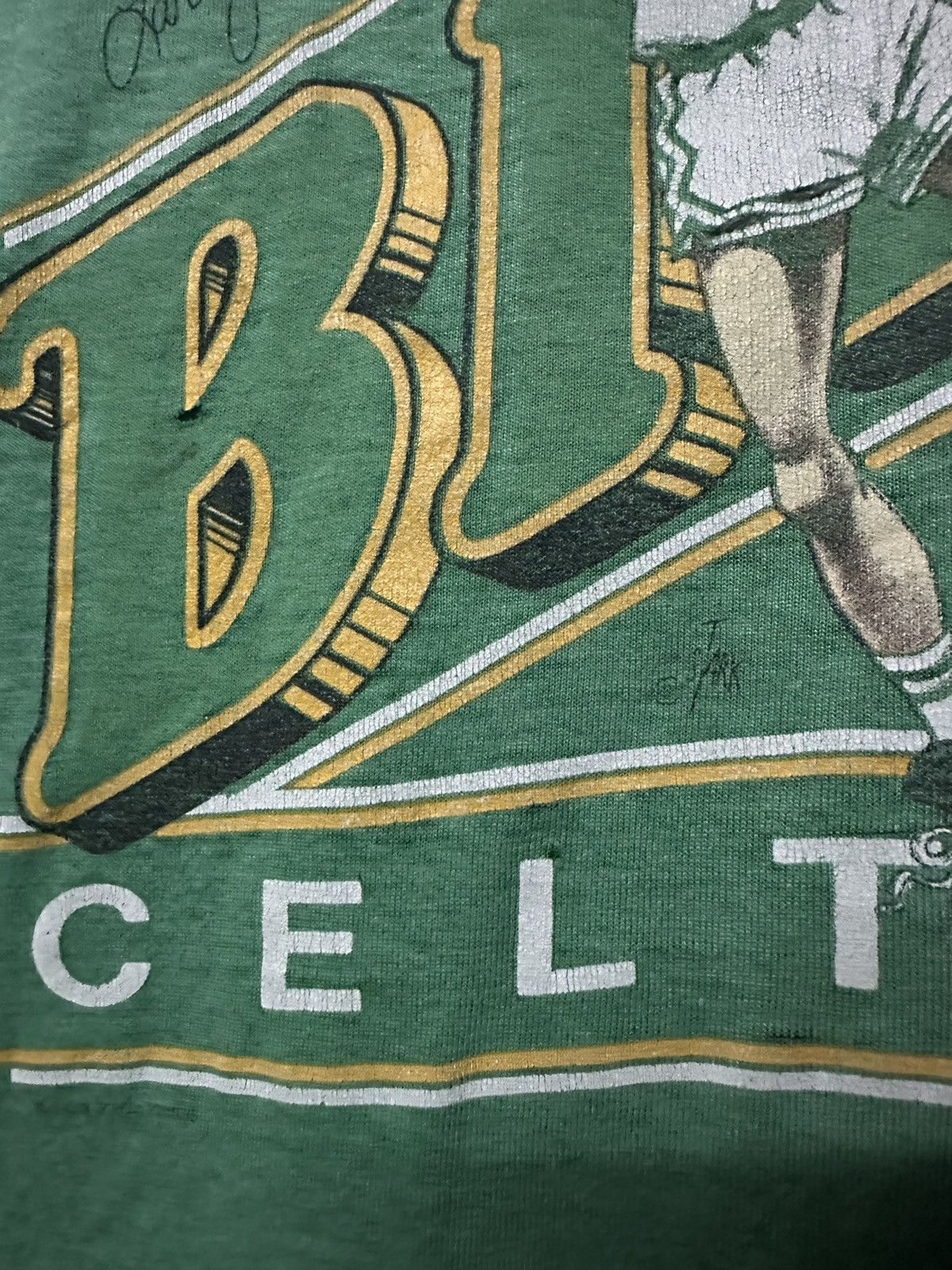 NBA × Vintage Vintage 80s Nba Larry Bird Distressed Single Stitch Tee Size US L / EU 52-54 / 3 - 4 Thumbnail