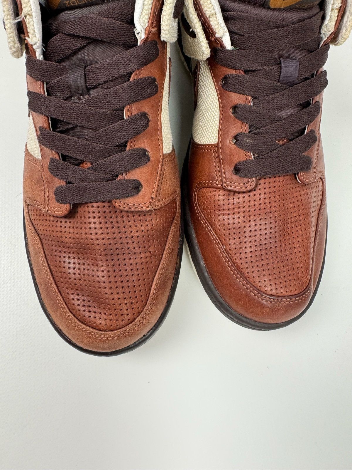 Vintage 00s Vintage Nike Dunk Low Premium Light British Tan Sneakers Size US 10 / EU 43 - 8 Thumbnail