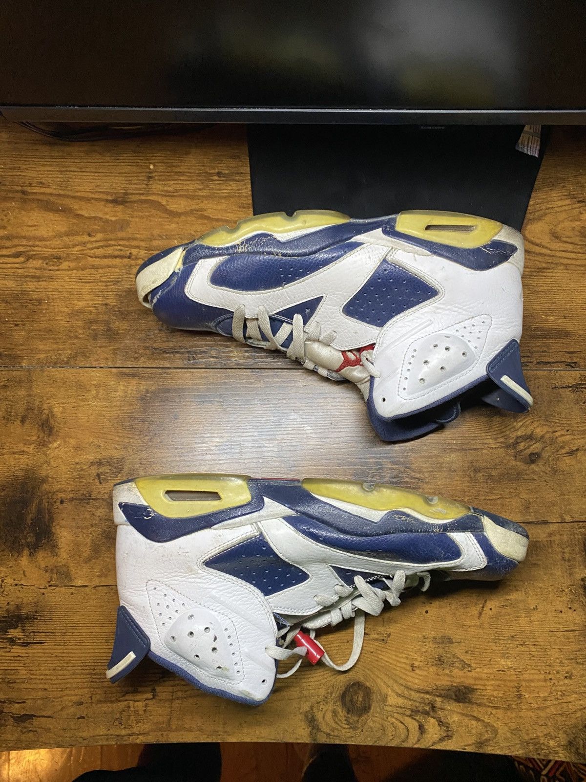 Jordan Brand Jordan 6 olympic Size US 10.5 / EU 43-44 - 1 Thumbnail