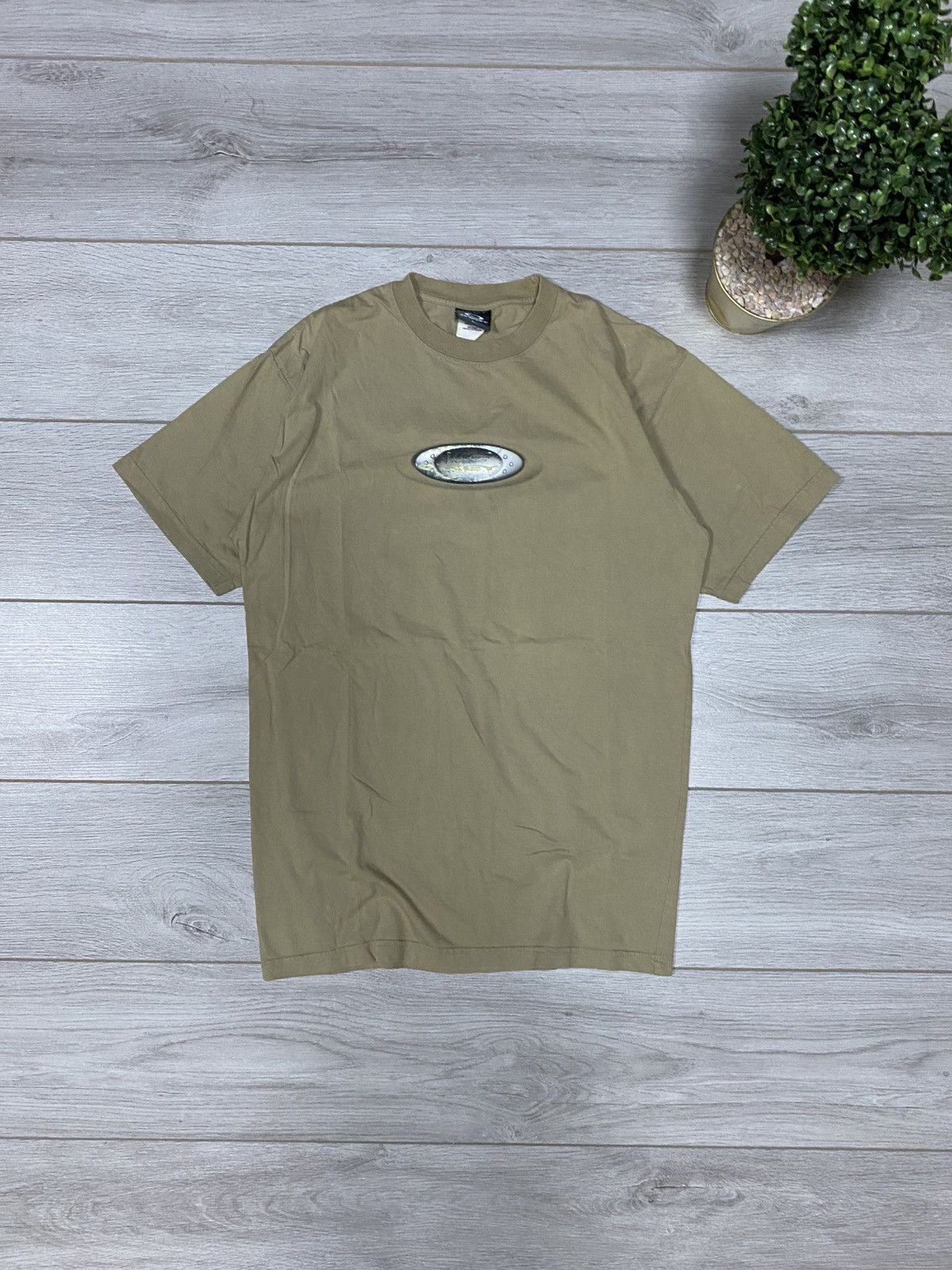 Oakley Oakley vintage circle logo t-shirt Size US L / EU 52-54 / 3 - 1 Thumbnail