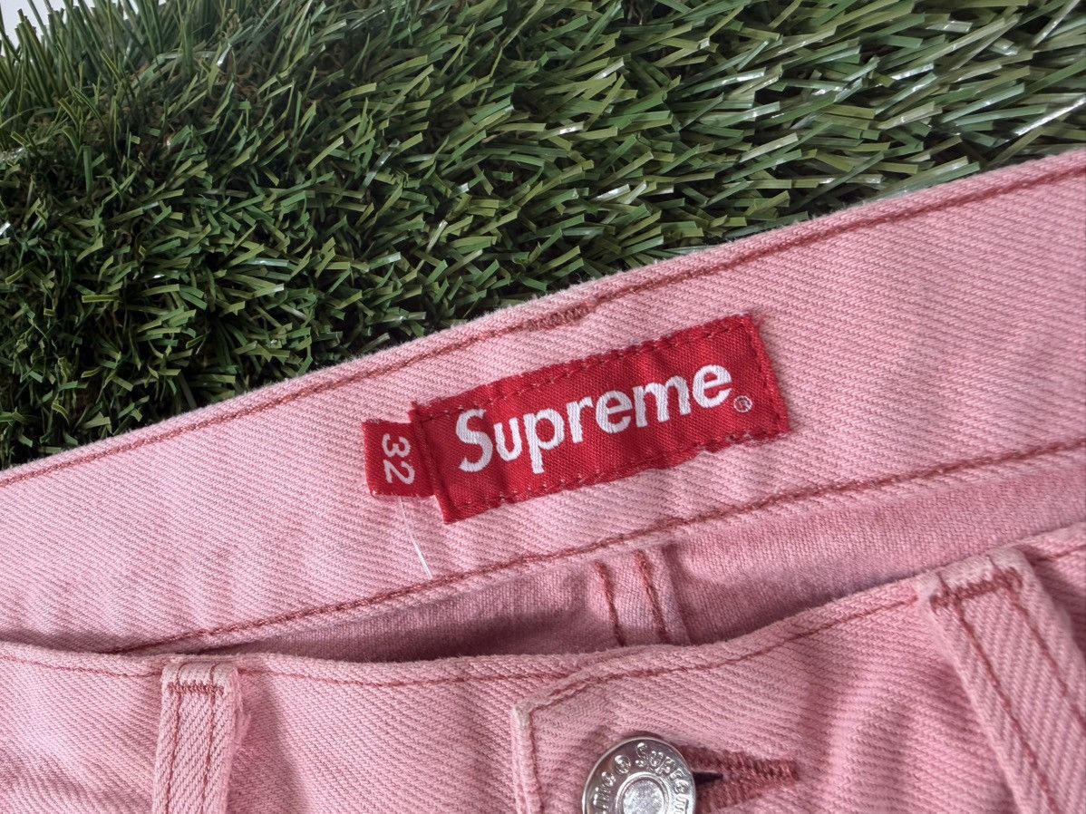 Supreme Supreme Pink Star Logo Denim Jeans Size 32 Made in USA Size US 32 / EU 48 - 4 Thumbnail