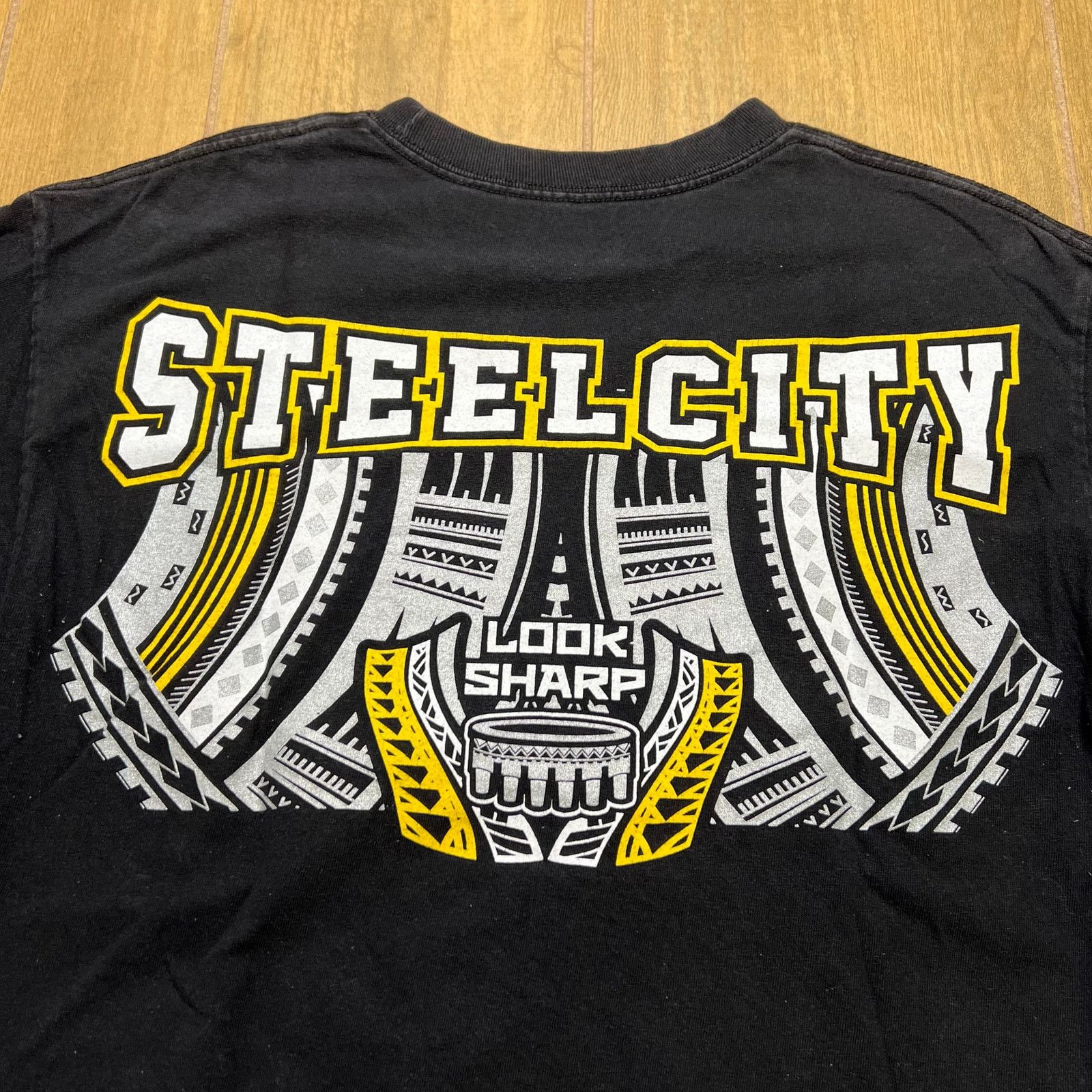 Vintage Vintage Pittsburgh Steelers T shirt tribal patterns S/M Y2K Size US M / EU 48-50 / 2 - 8 Thumbnail