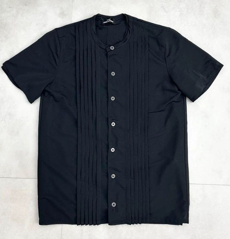 Comme Des Garcons Black short sleeved shirt 2504-Nextarrow