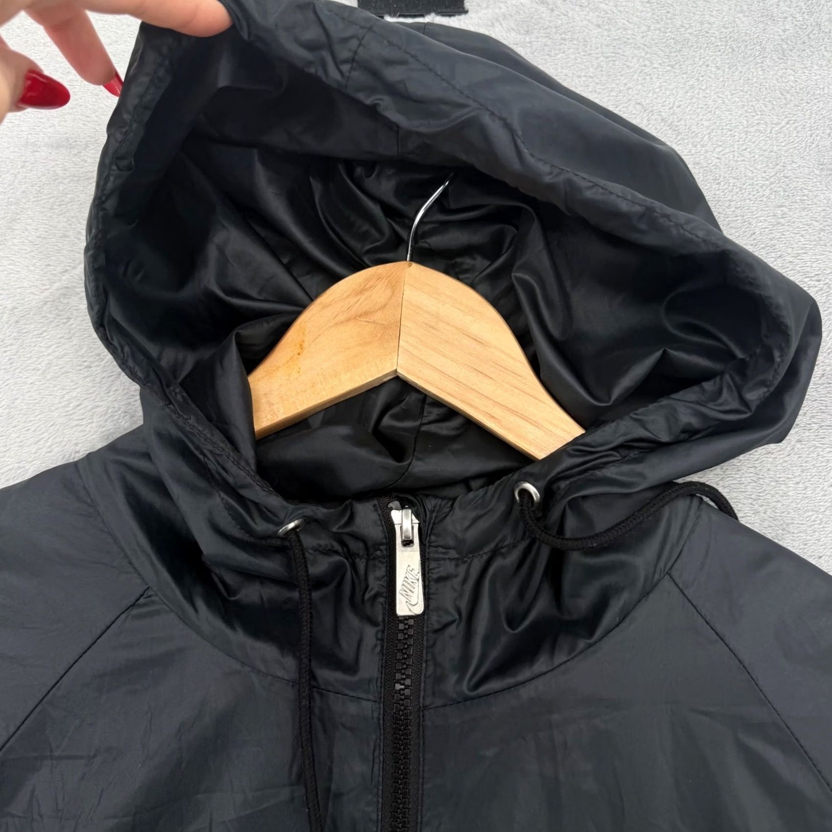 Nike Nike Sportswear Windrunner Jacket Mens Large Black Full Zip Hooded Nylon Zip Pockets Casual, Travel Size US L / EU 52-54 / 3 - 6 Thumbnail