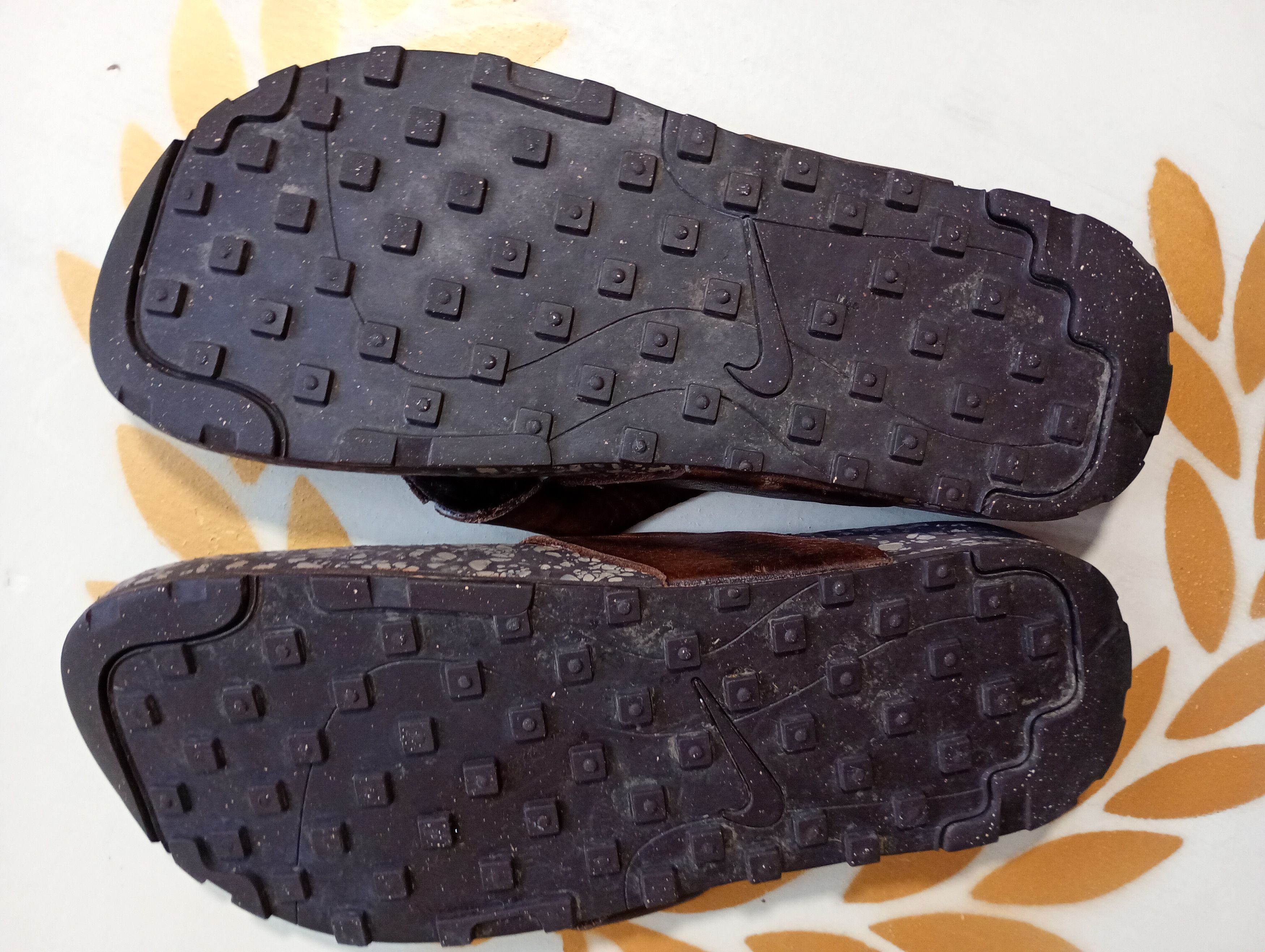 Nike ACG Nike ACG Flip Flops Leather Vintage 2007 Size US 10 / EU 43 - 16 Thumbnail