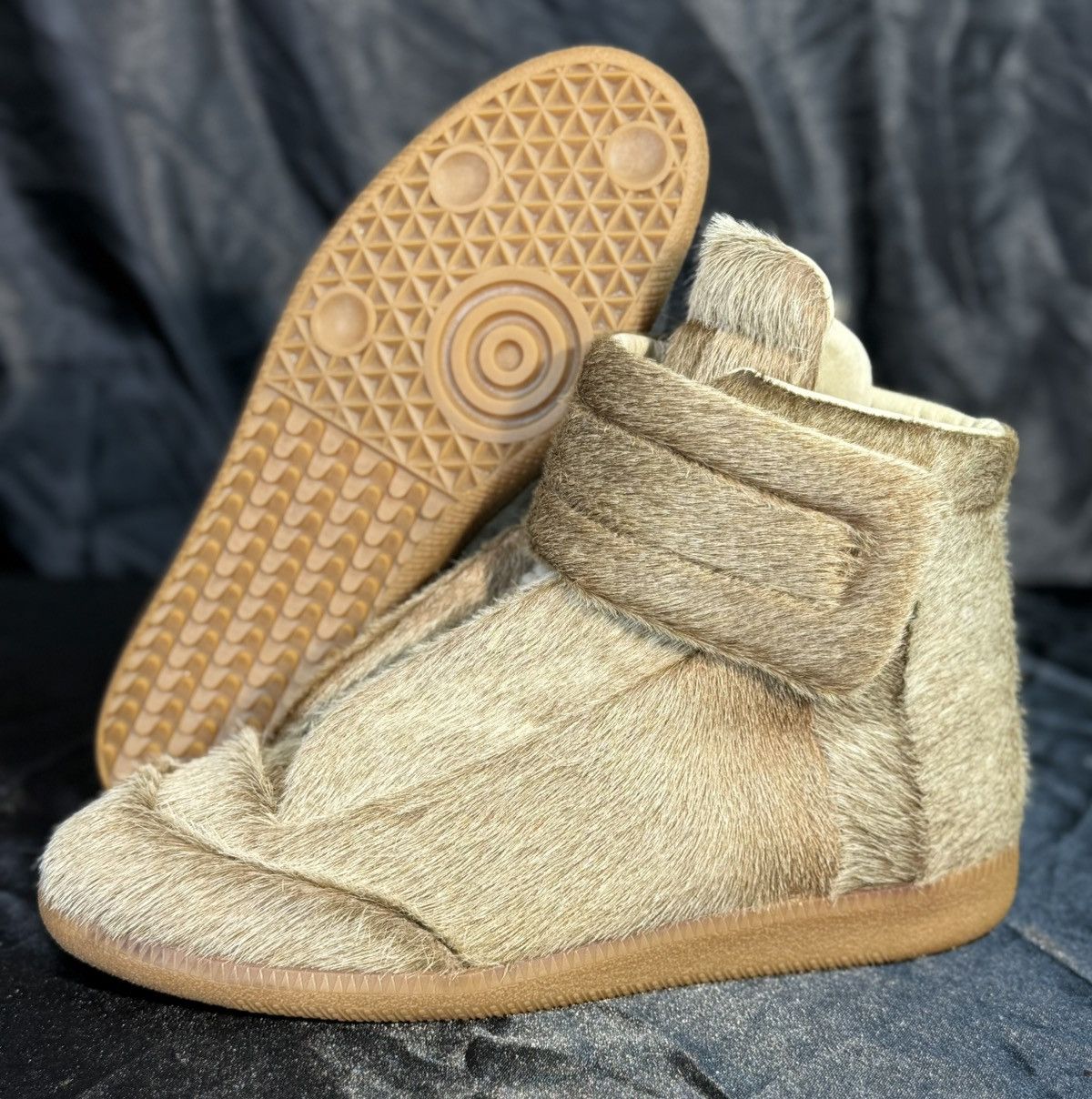 Maison Margiela MAISON MARGIELA YEEZYS TOUR PONY HAIR SNEAKERS US 10 Size US 10 / EU 43 - 2 Thumbnail