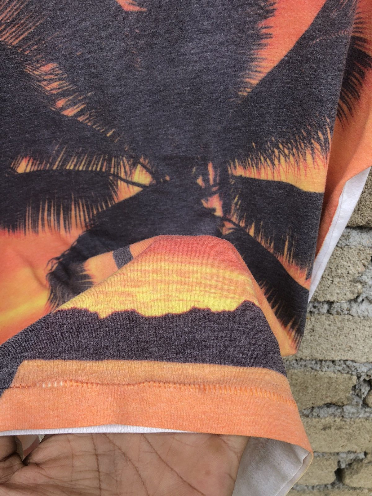 Aeropostale × Japanese Brand × Vintage Aeropostale AOP Palm Tshirts Size US L / EU 52-54 / 3 - 7 Thumbnail