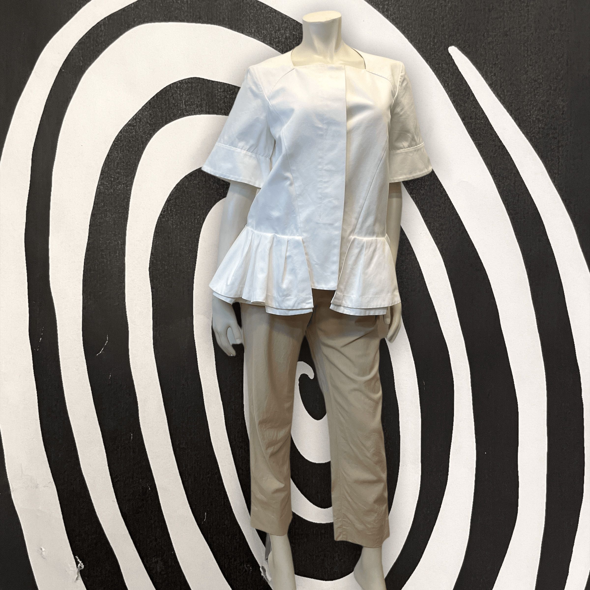 Marni Marni Spring ‘13 Vintage Designer Crisp White Peplum Top Size M Size M / US 6-8 / IT 42-44 - 2 Thumbnail